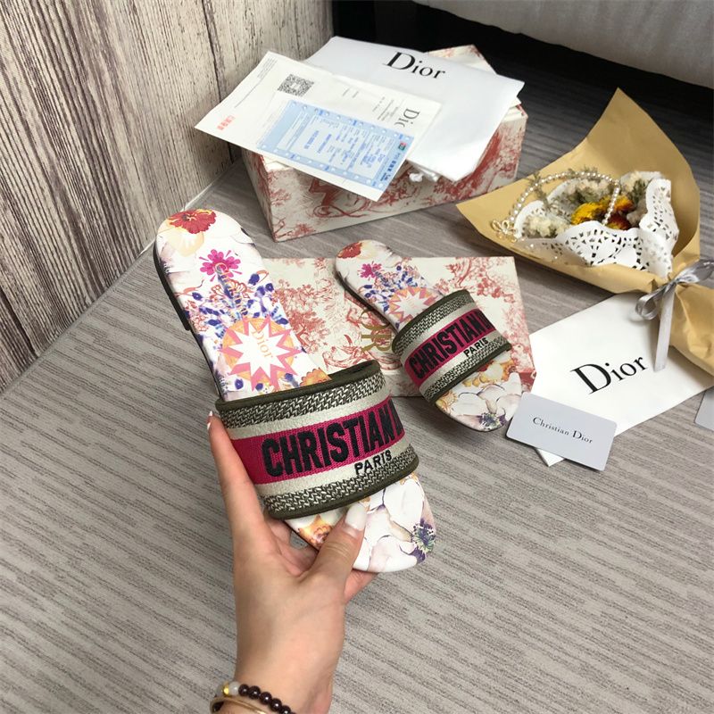 Dior DWAY Slide Slipper Sandals (Replica)