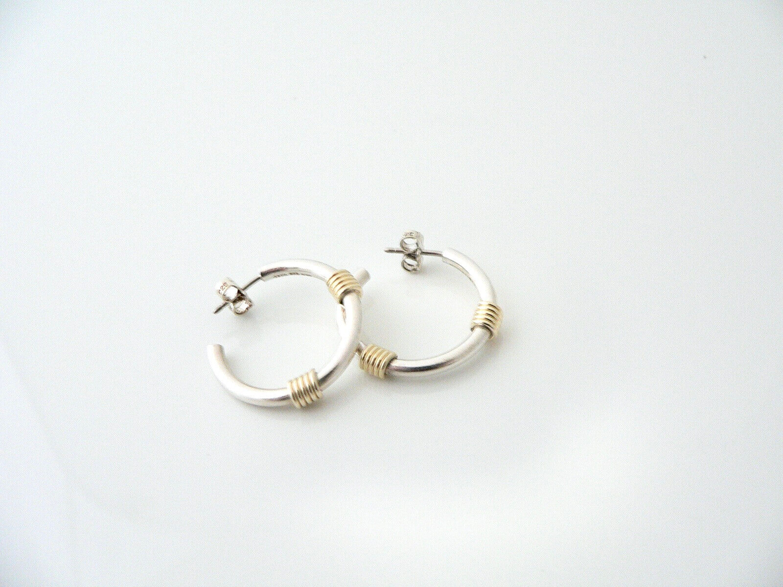 Tiffany & Co Silver 18K Gold Triple Coil Hoop Hoops Earrings 1 Inch Gift Love