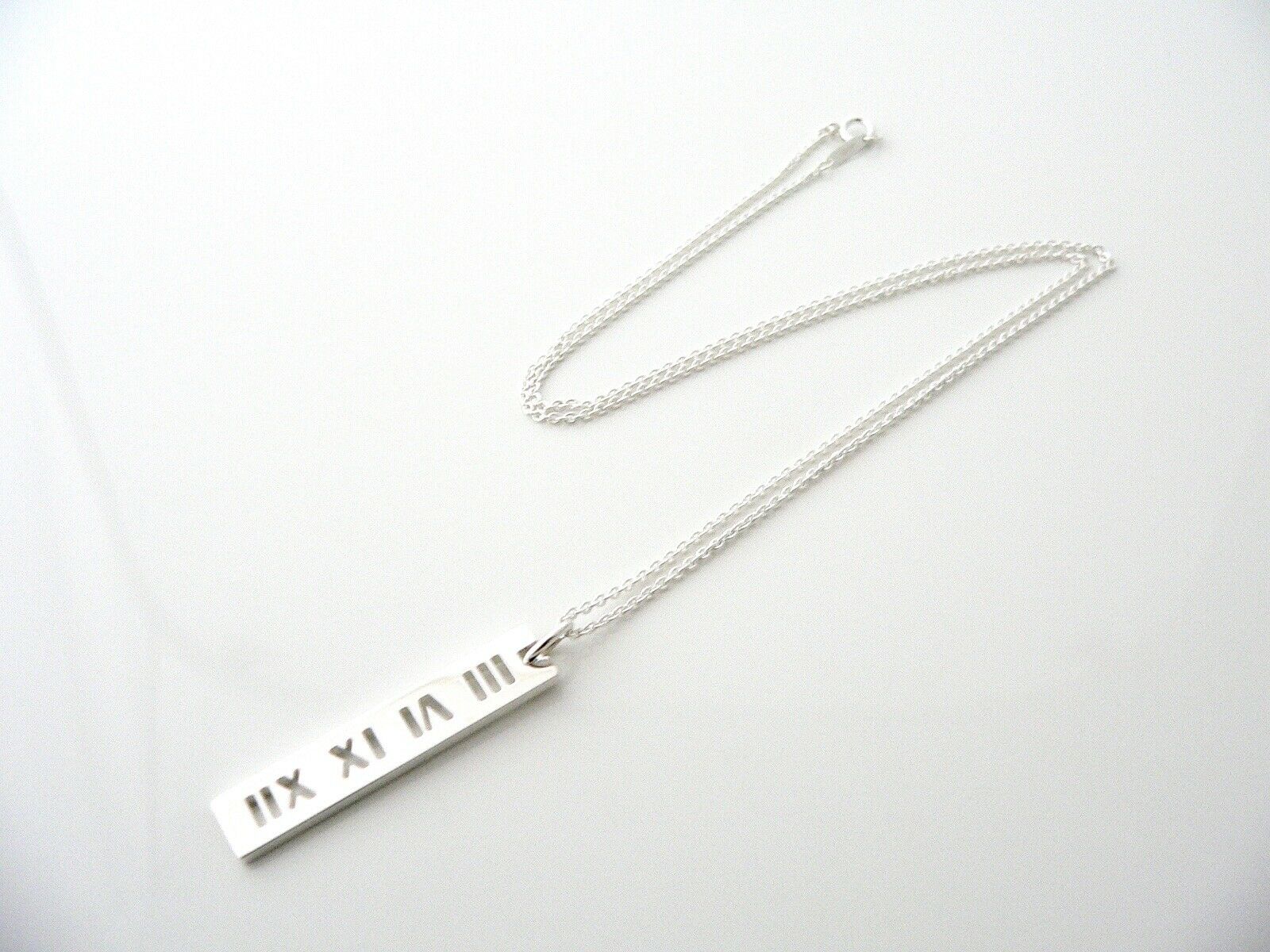 Tiffany & Co Atlas Necklace Stencil Bar Pendant Charm Chain Gift Love 20 Inch