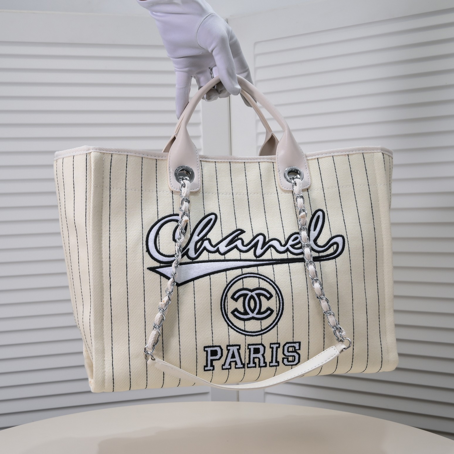 Chanel Cruise Chain Canvas Beach Bag Shopping bag Tote Shoulder Bag Handbag