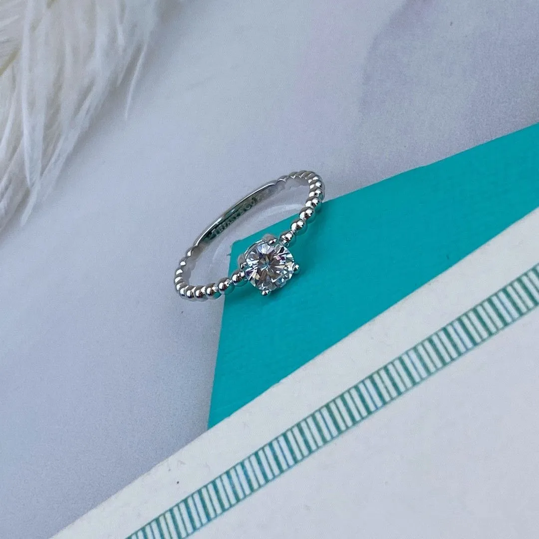 Wholesale Classic Tiffany Sterling Silver Four Claws 925 Bead Ring Female Diamonds Jewellery