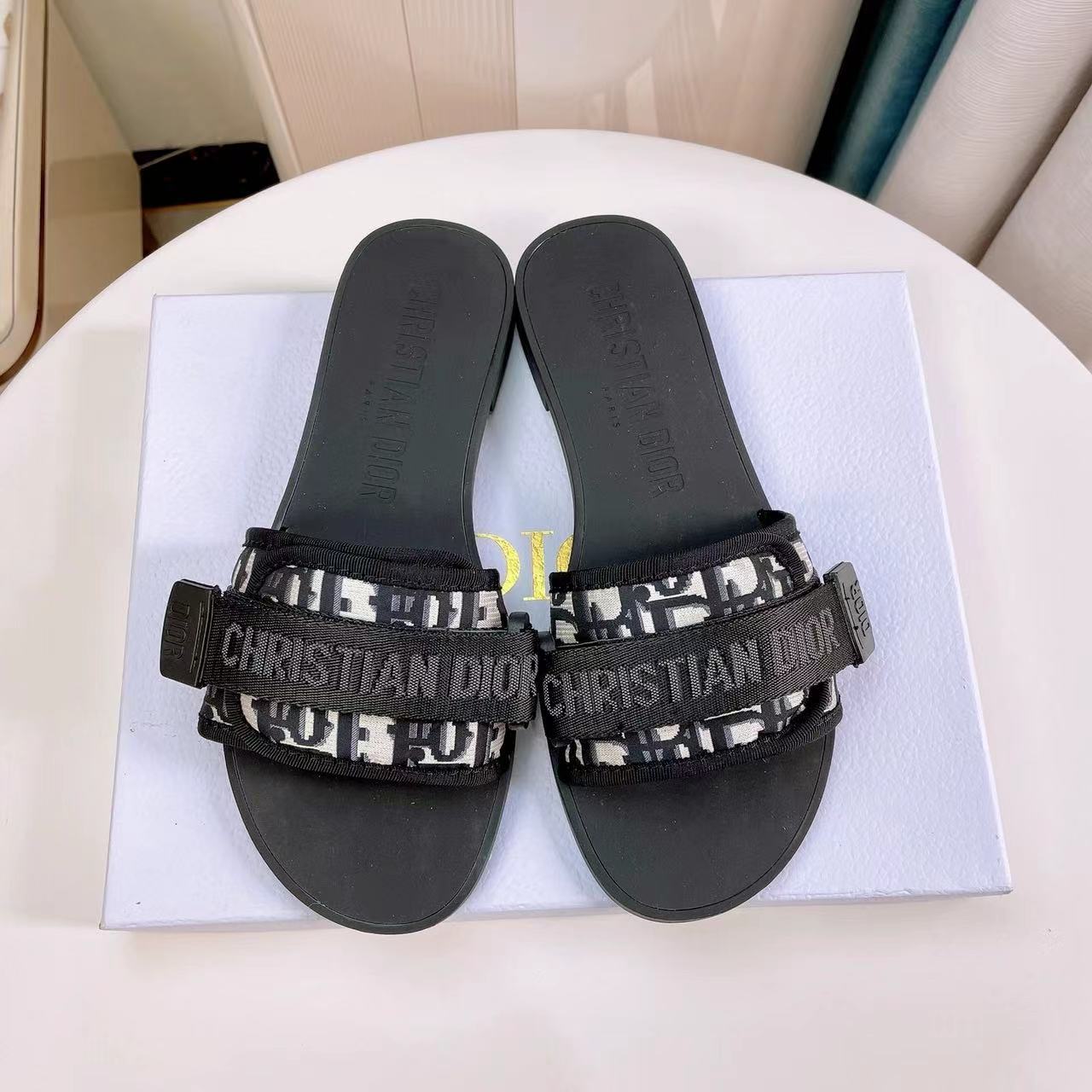 Dior DWAY Slide Slipper Sandals  With Adjustable Type Slide Sandal (Replica)