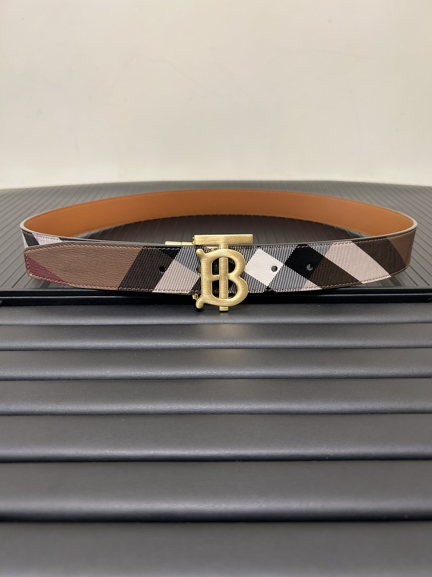 Burberry Leather Belts 1:1 Mirror Version