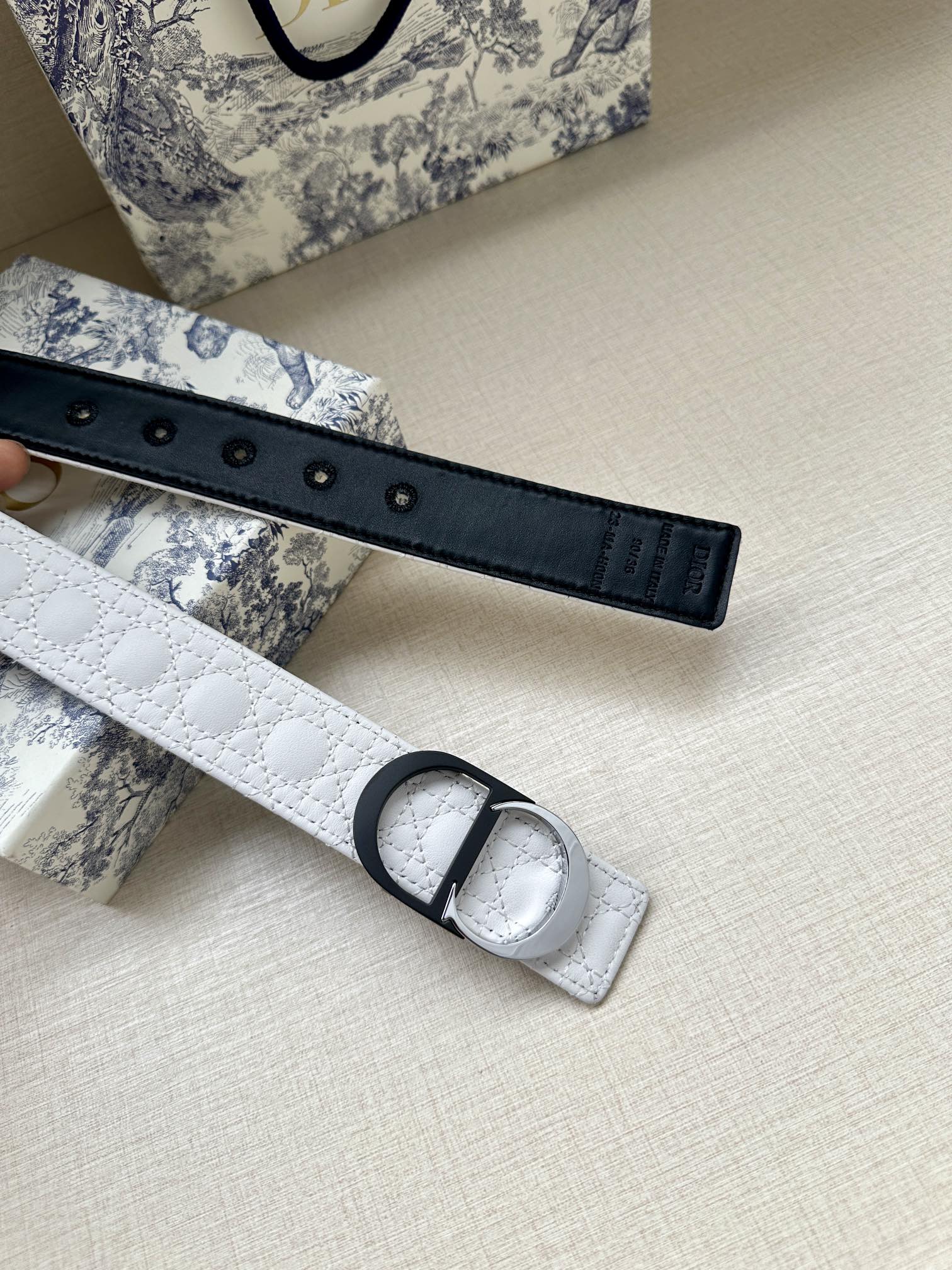Dior Leather Belts 1:1 Mirror Version