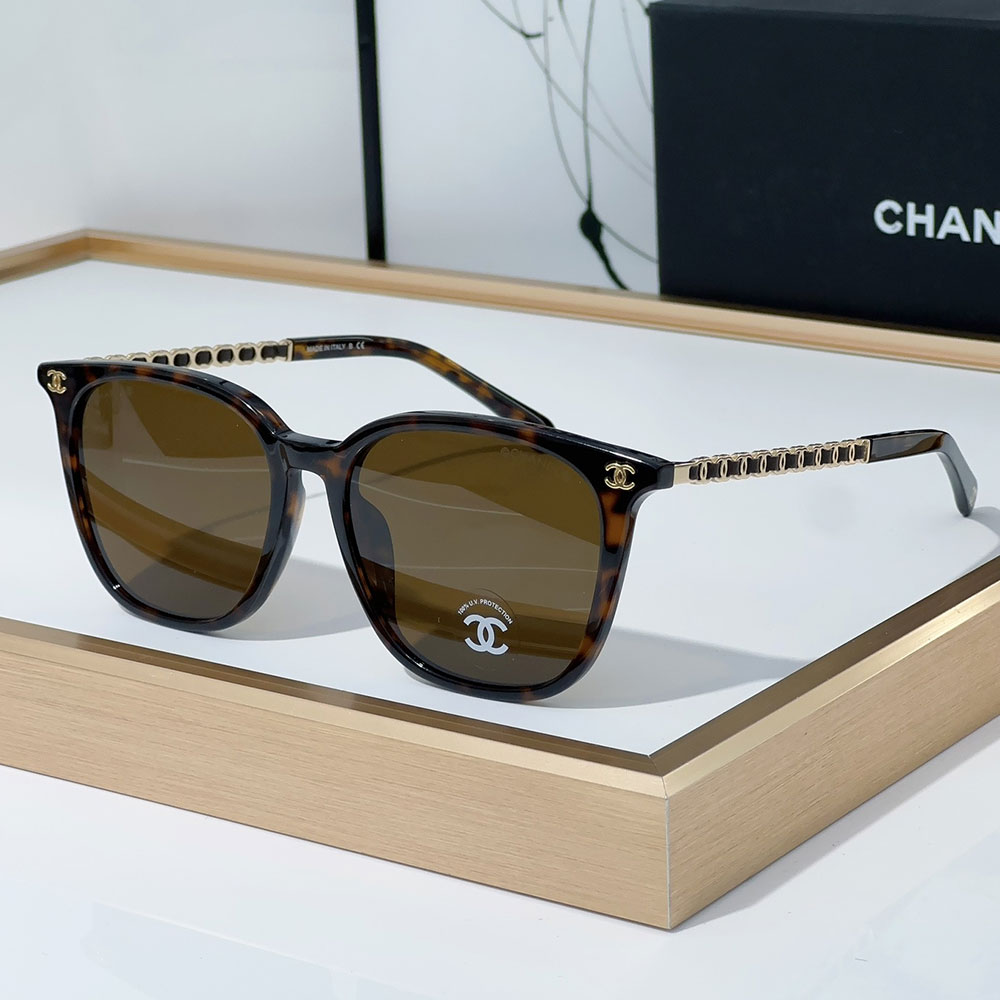 Chanel  Mirror leg Hollowed out Logo Sunglasses Top quality （Replica）