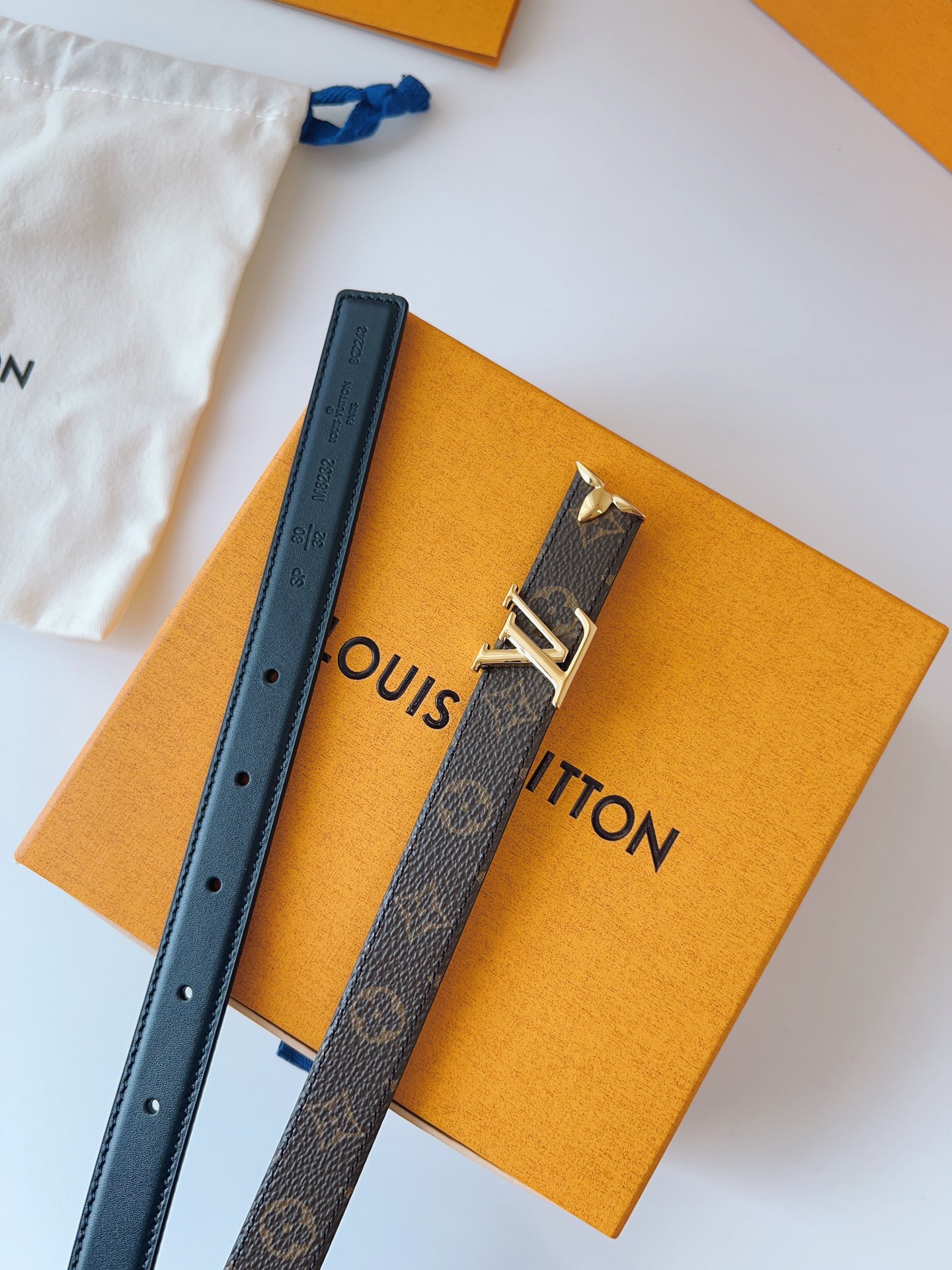 Louis Vuitton LV Leather Belts 1:1 Mirror Version