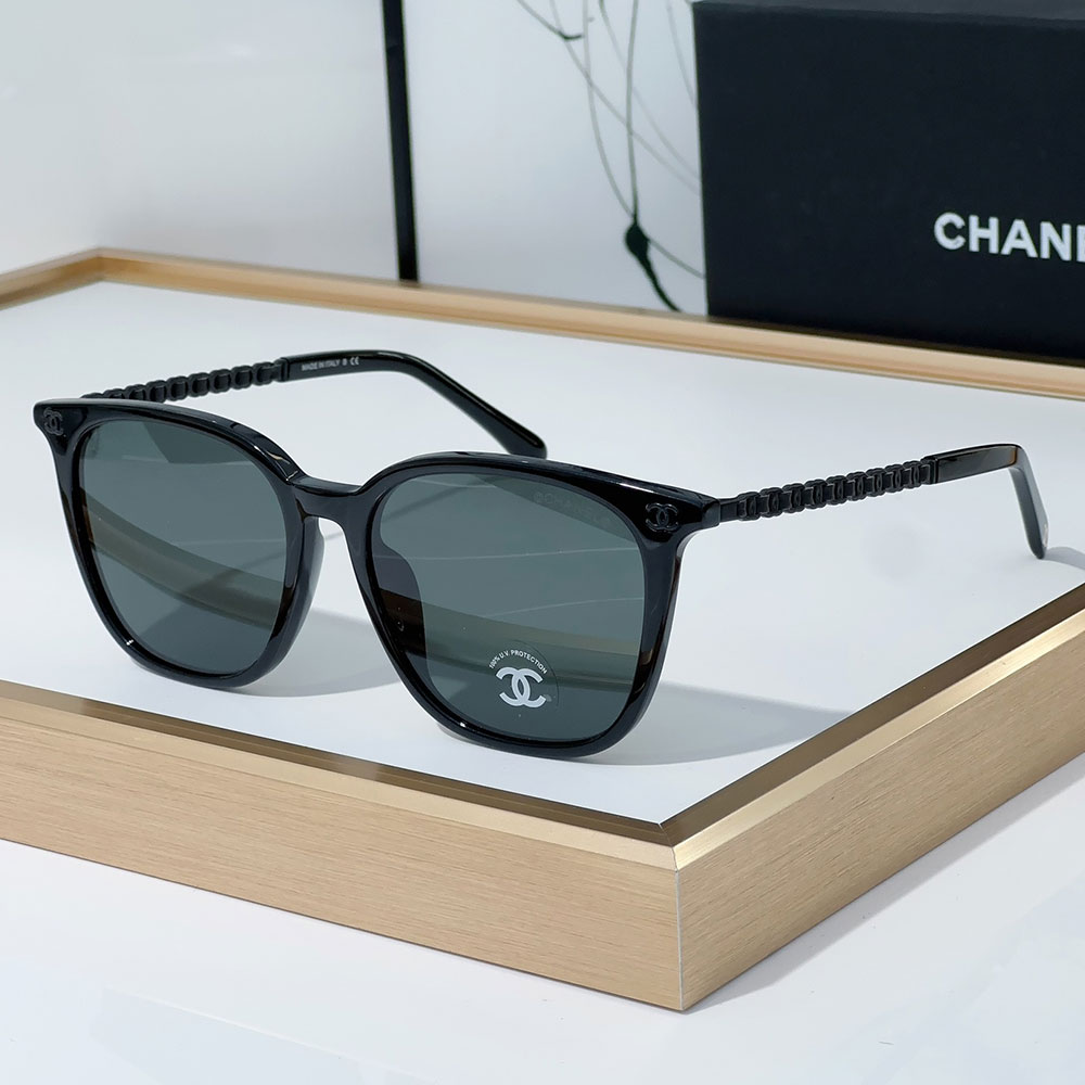 Chanel  Mirror leg Hollowed out Logo Sunglasses Top quality （Replica）