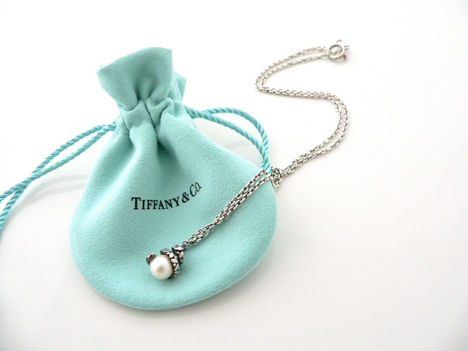 Tiffany & Co Iridesse Pearl Necklace Pendant Chain Gift Pouch Love Pouch Classic