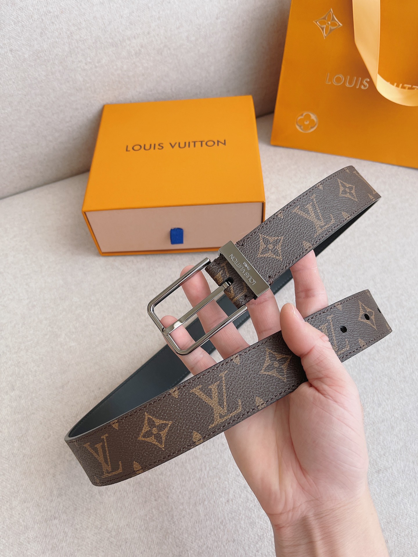 Louis Vuitton LV Leather Belts 1:1 Mirror Version