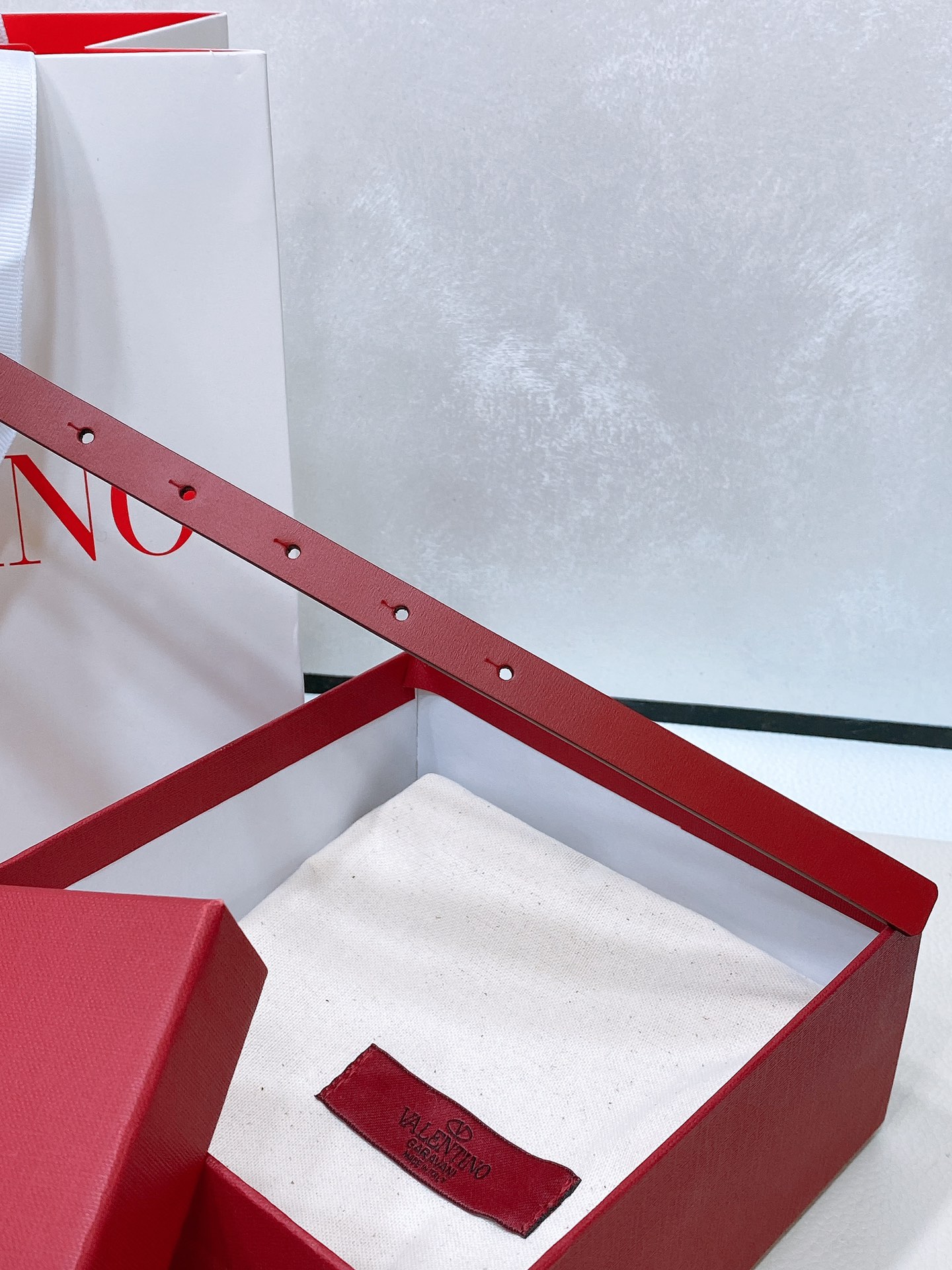 Valentino Leather Belts 1:1 Mirror Version