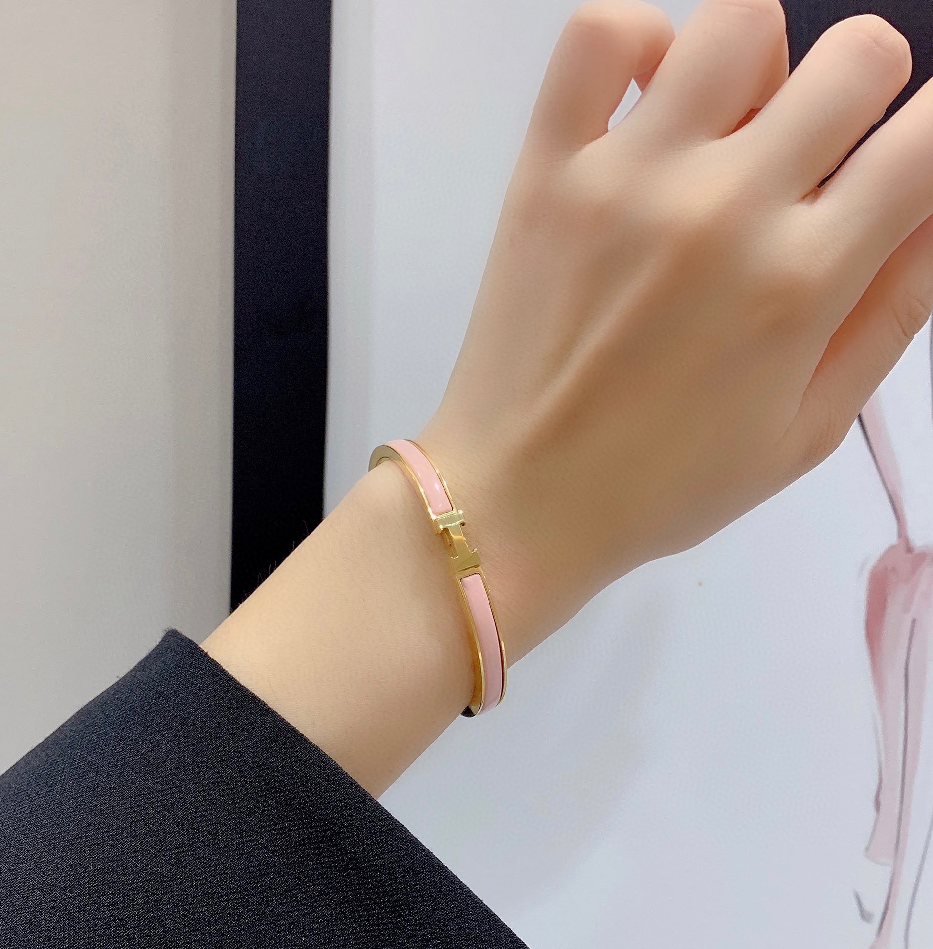 Hermes H Clic ,pink enamel bracelet, narrow version