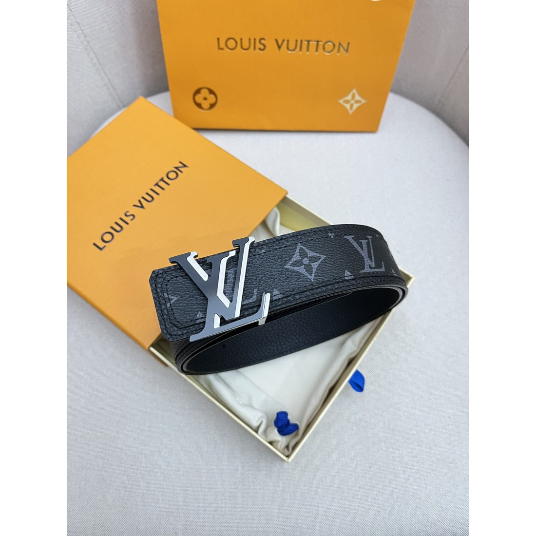 Lv Fade LOGO Calfskin Men's Belt