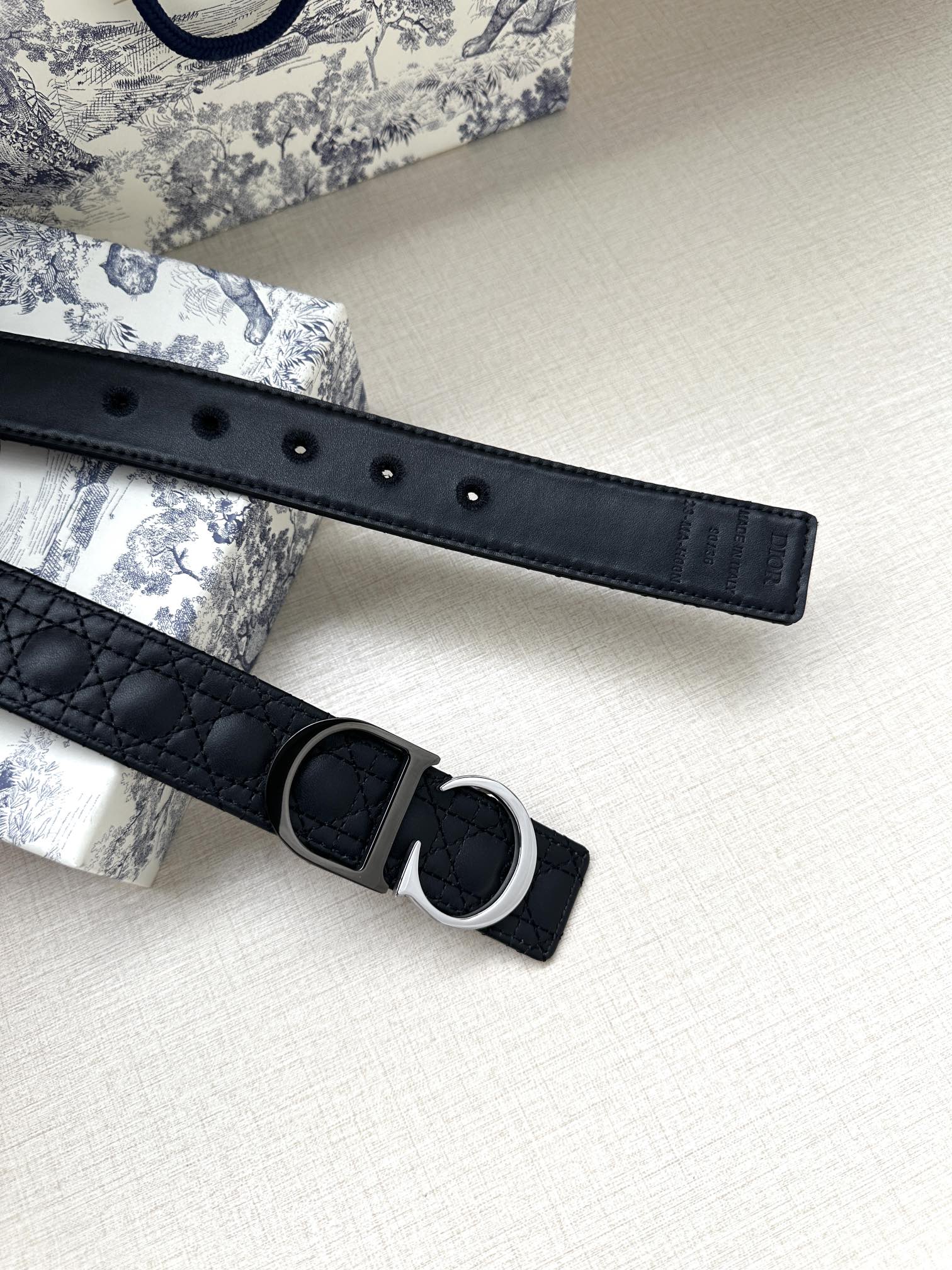 Dior Leather Belts 1:1 Mirror Version