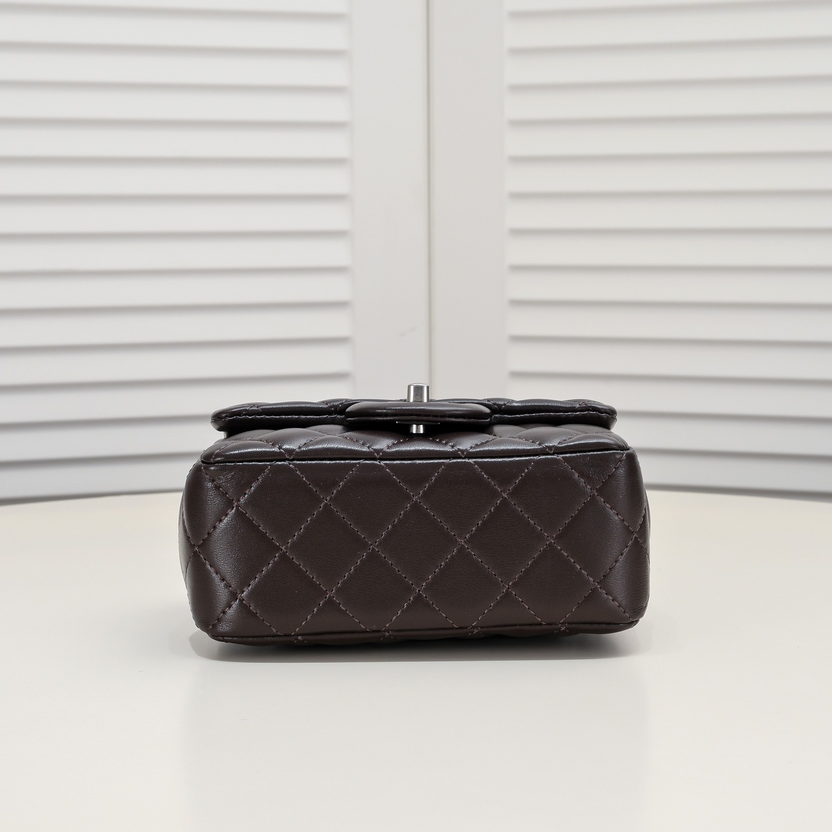 Chanel Cross Body Metal Ball Chain Shoulder Bag Handbag