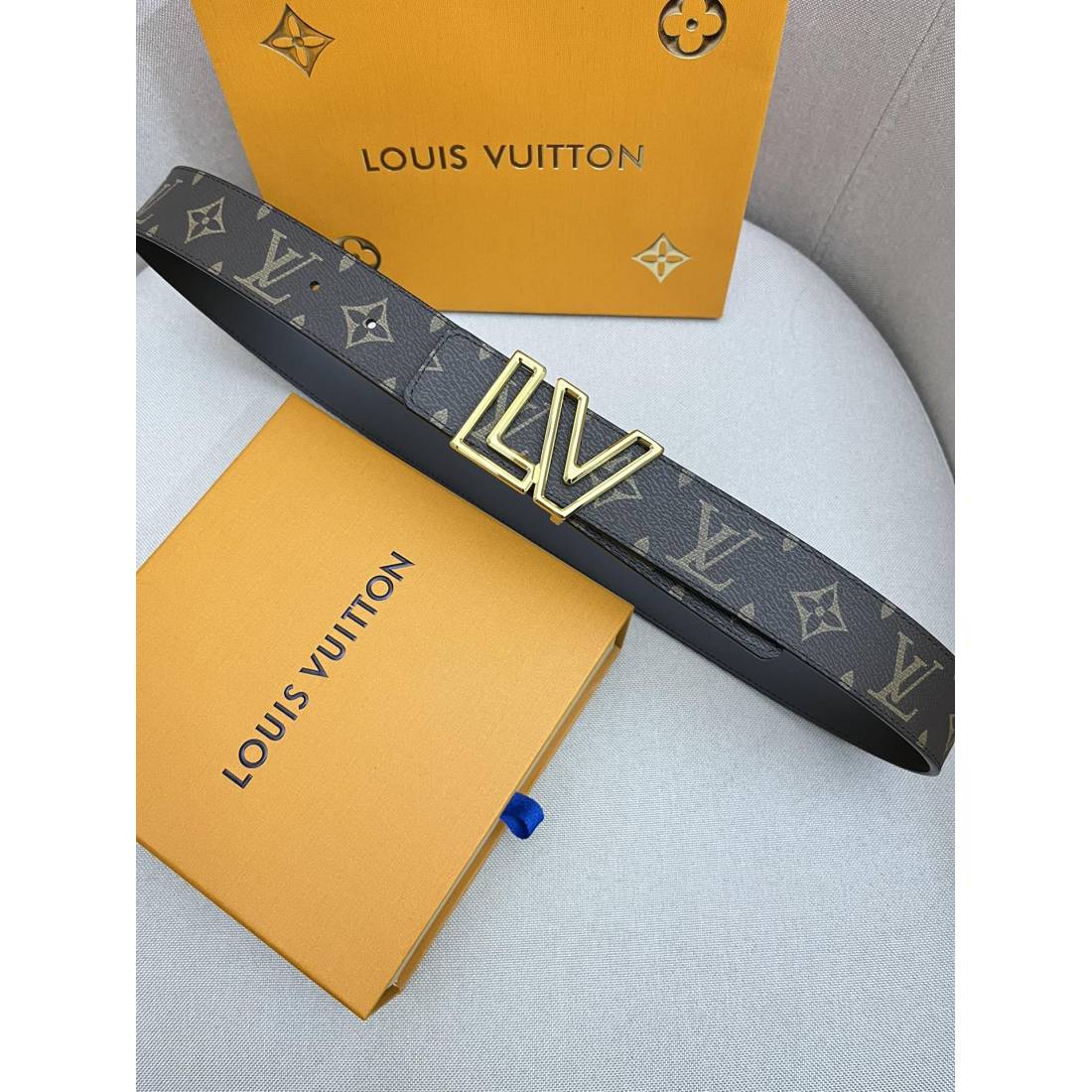 LV Cowhide Men's Belt  40MM