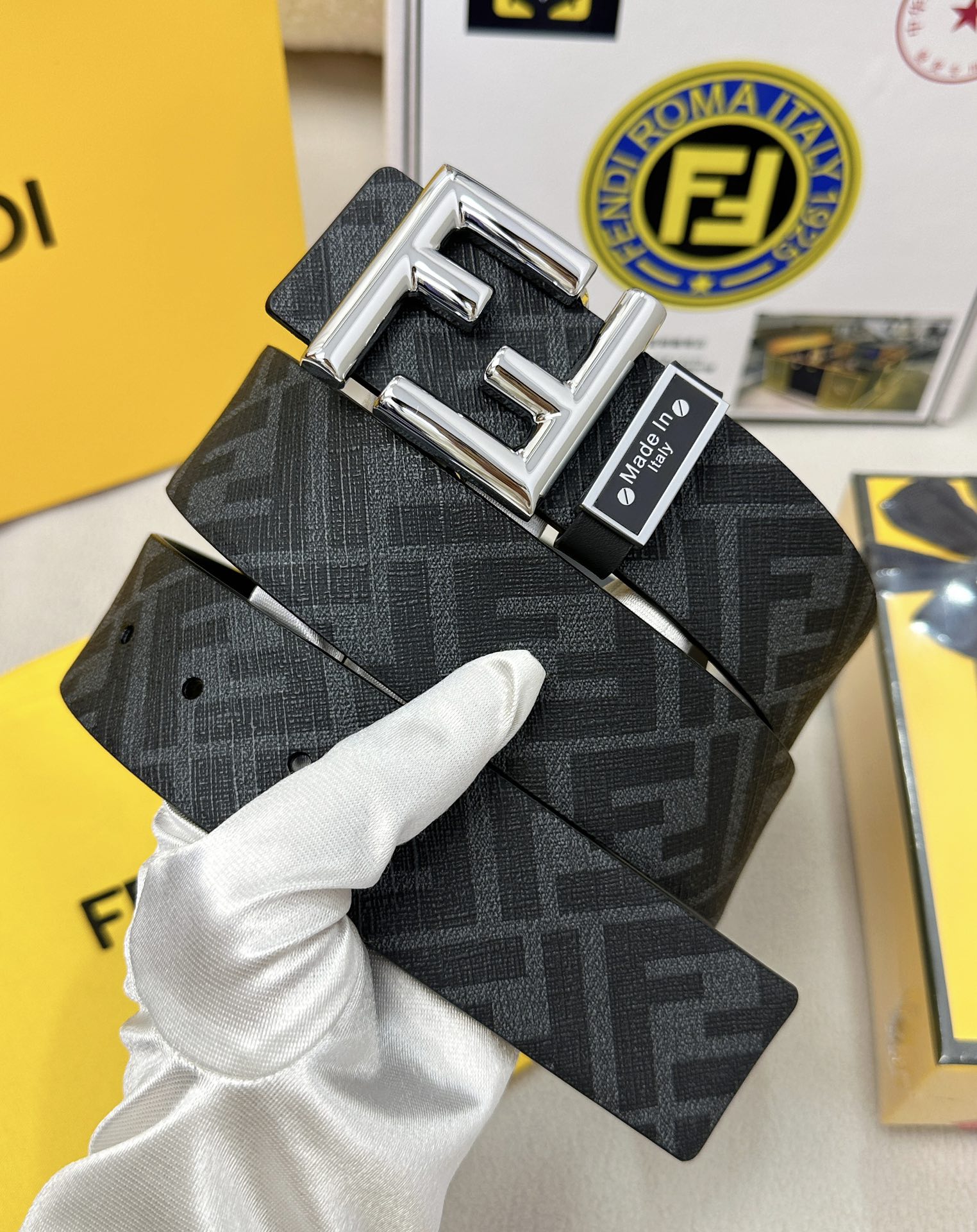 Fendi Leather Belts 1:1 Mirror Version