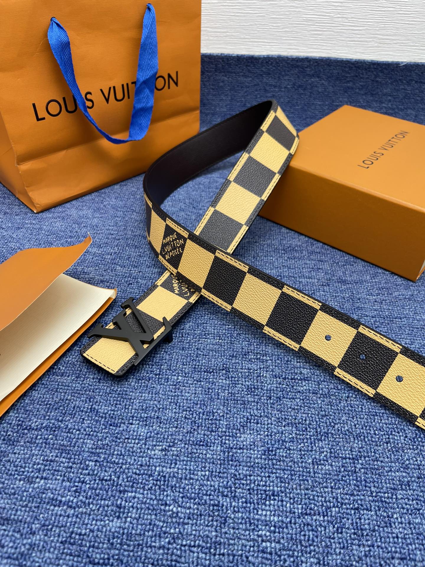 Louis Vuitton LV Leather Belts 1:1 Mirror Version