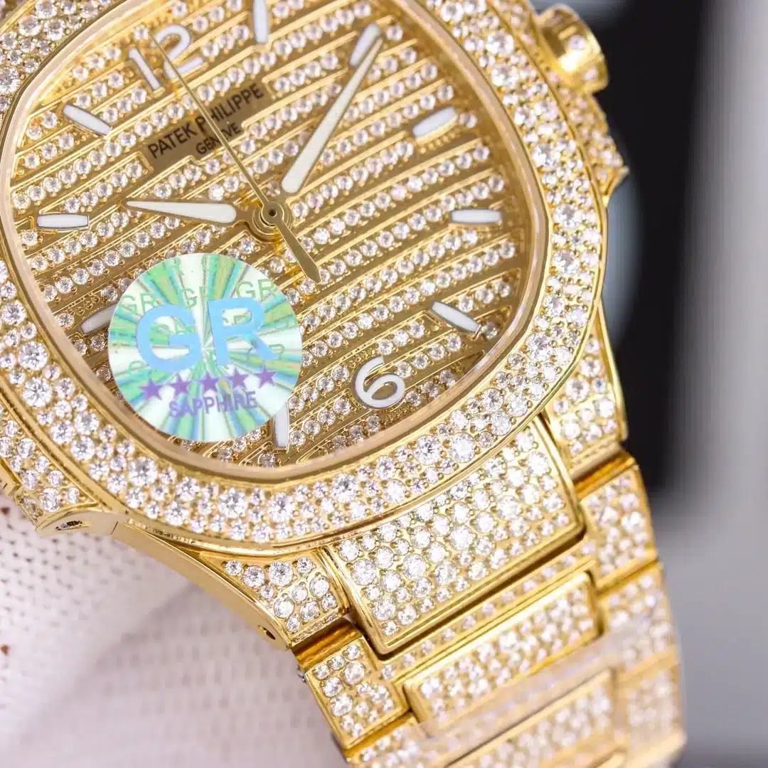 Nautilus 7118/1450R-001 Ladies Automatic 35.2 mm,Rose gold