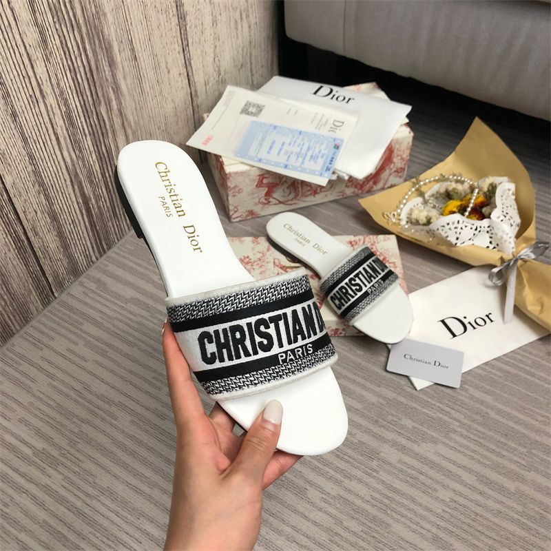 Dior DWAY Slide Slipper Sandals (Replica)