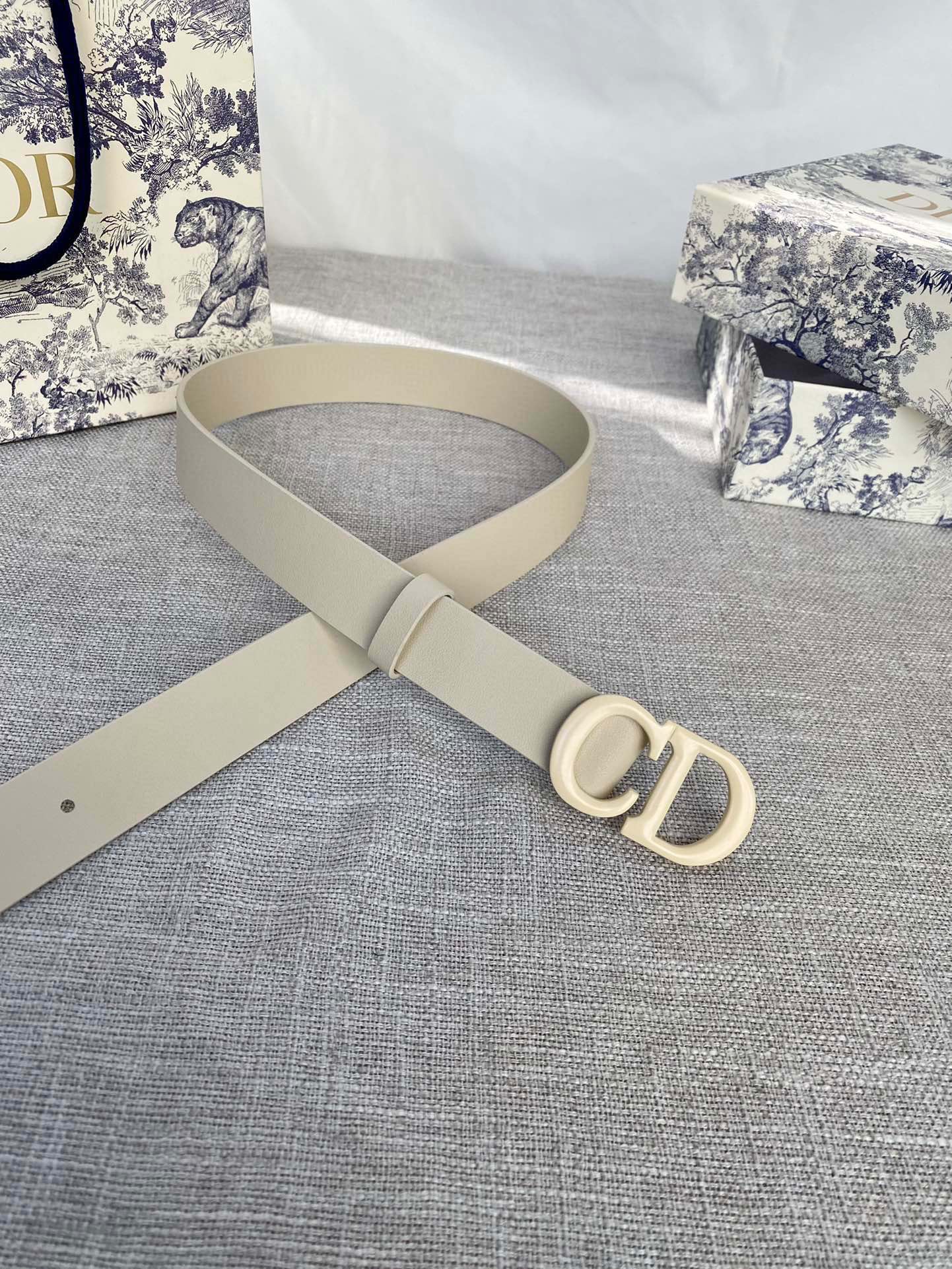 Dior Leather Belts 1:1 Mirror Version