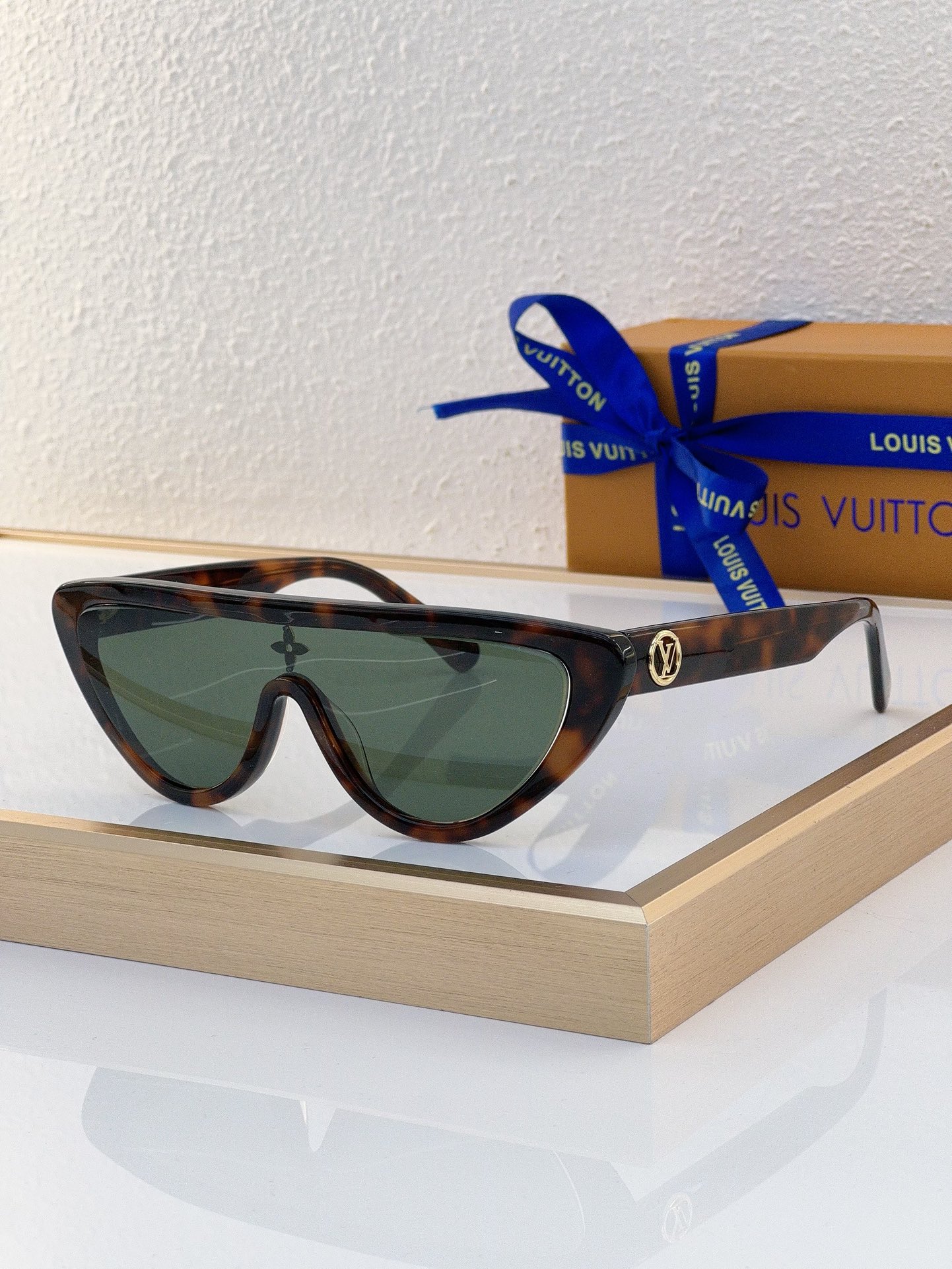 Louis Vuitton LV Sunglasses