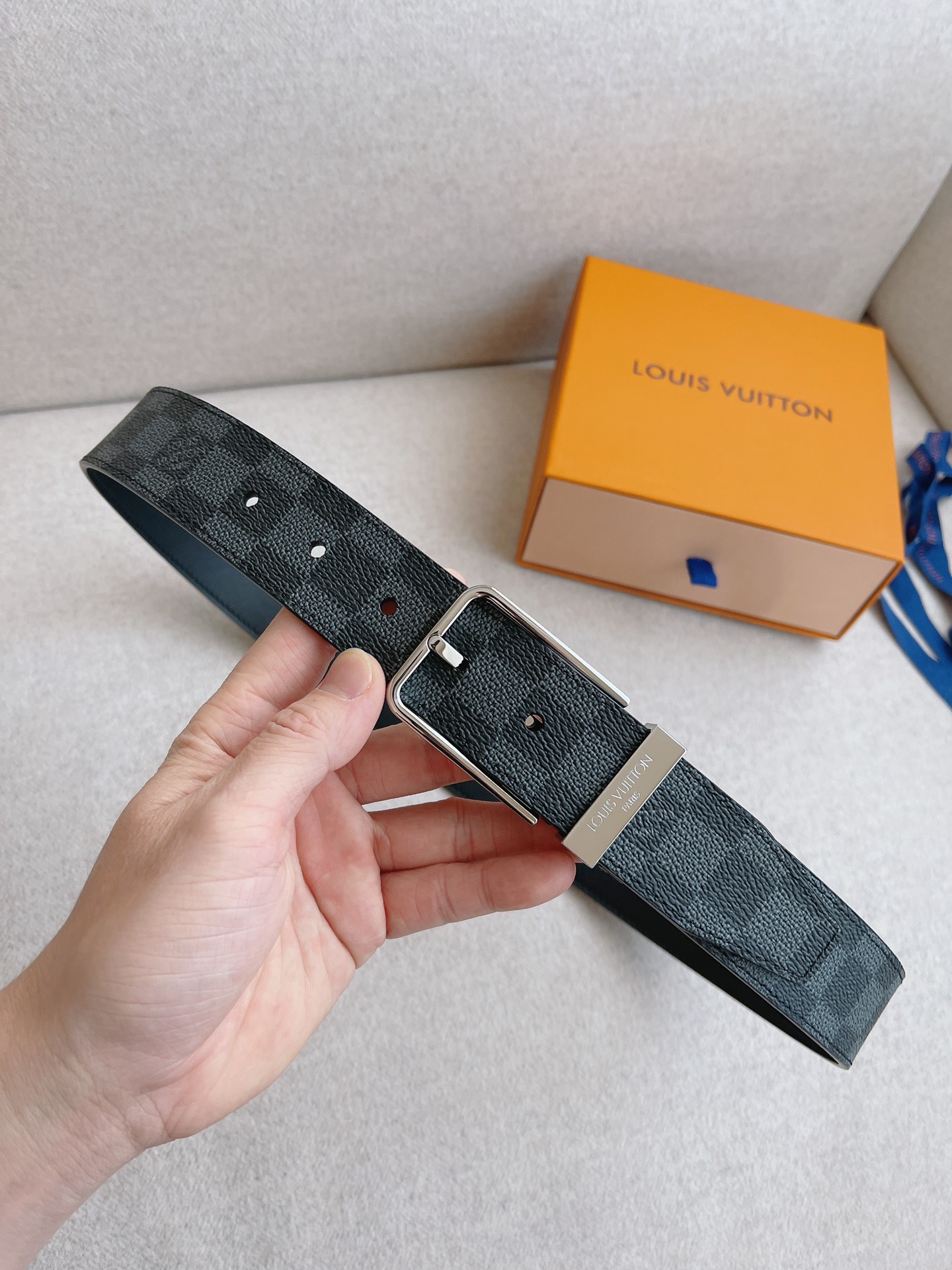 Louis Vuitton LV Leather Belts 1:1 Mirror Version