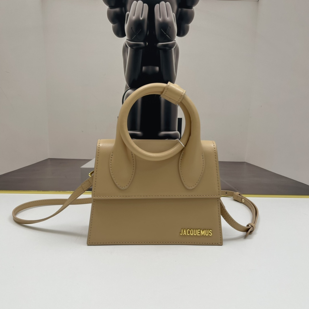 Jacquemus Cowhide Handbag Shoulder Bag (Replica)