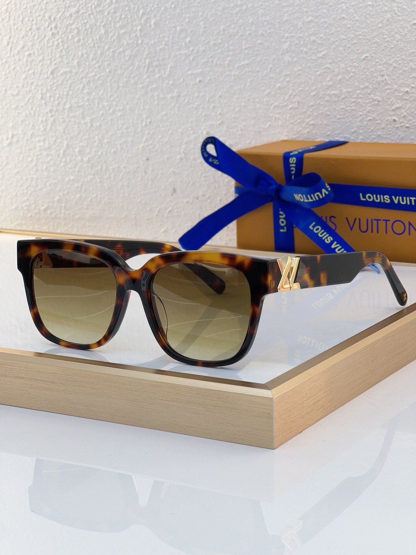 Louis Vuitton LV Sunglasses