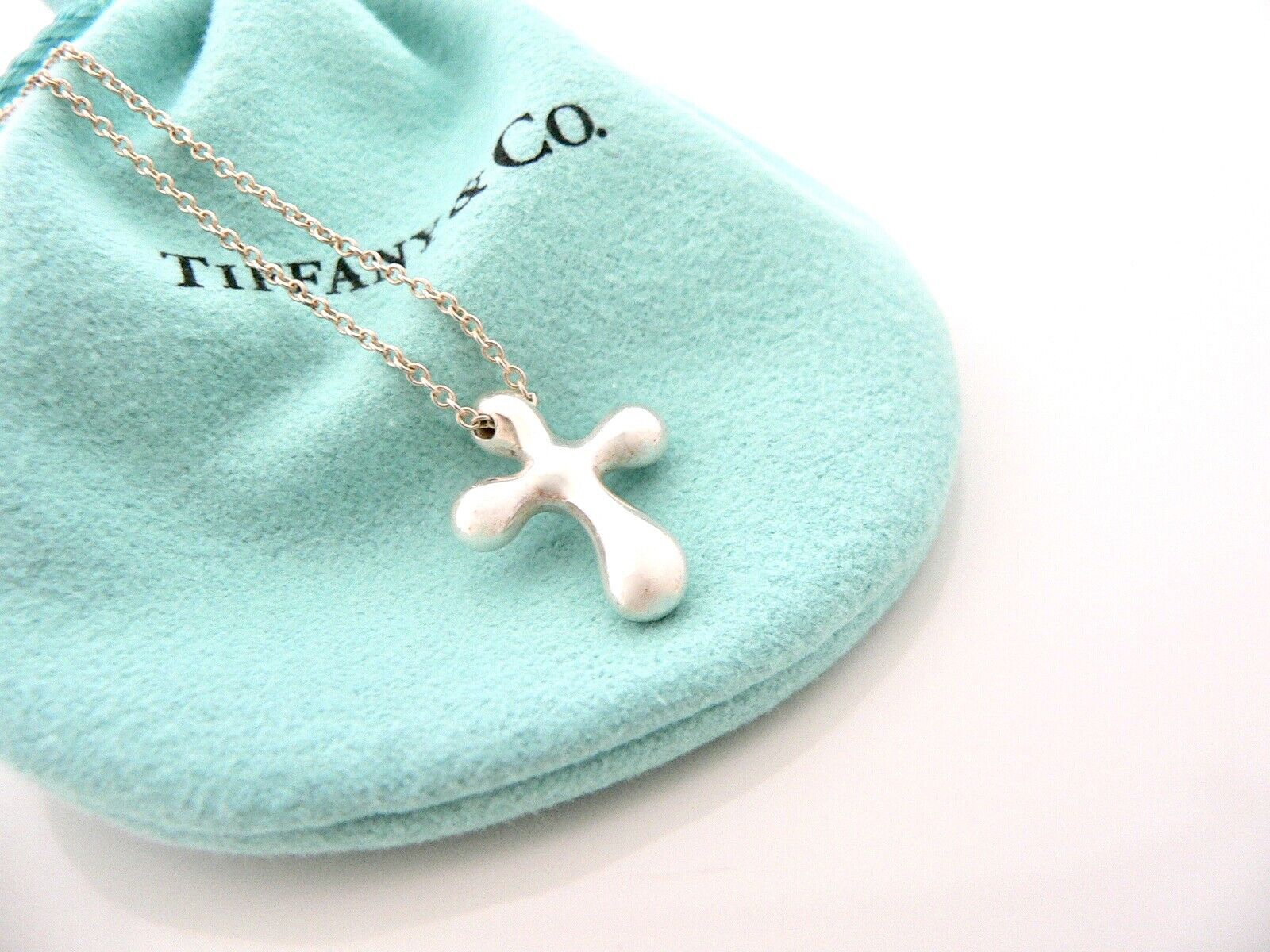 Tiffany & Co Diamond Cross Necklace Silver Peretti Pendant Gift Pouch 16.7 inch