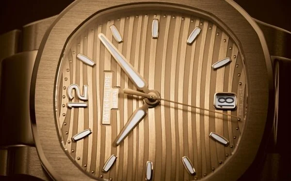 Nautilus 7118/1R-010 Ladies Automatic 35.2 mm,Rose gold,