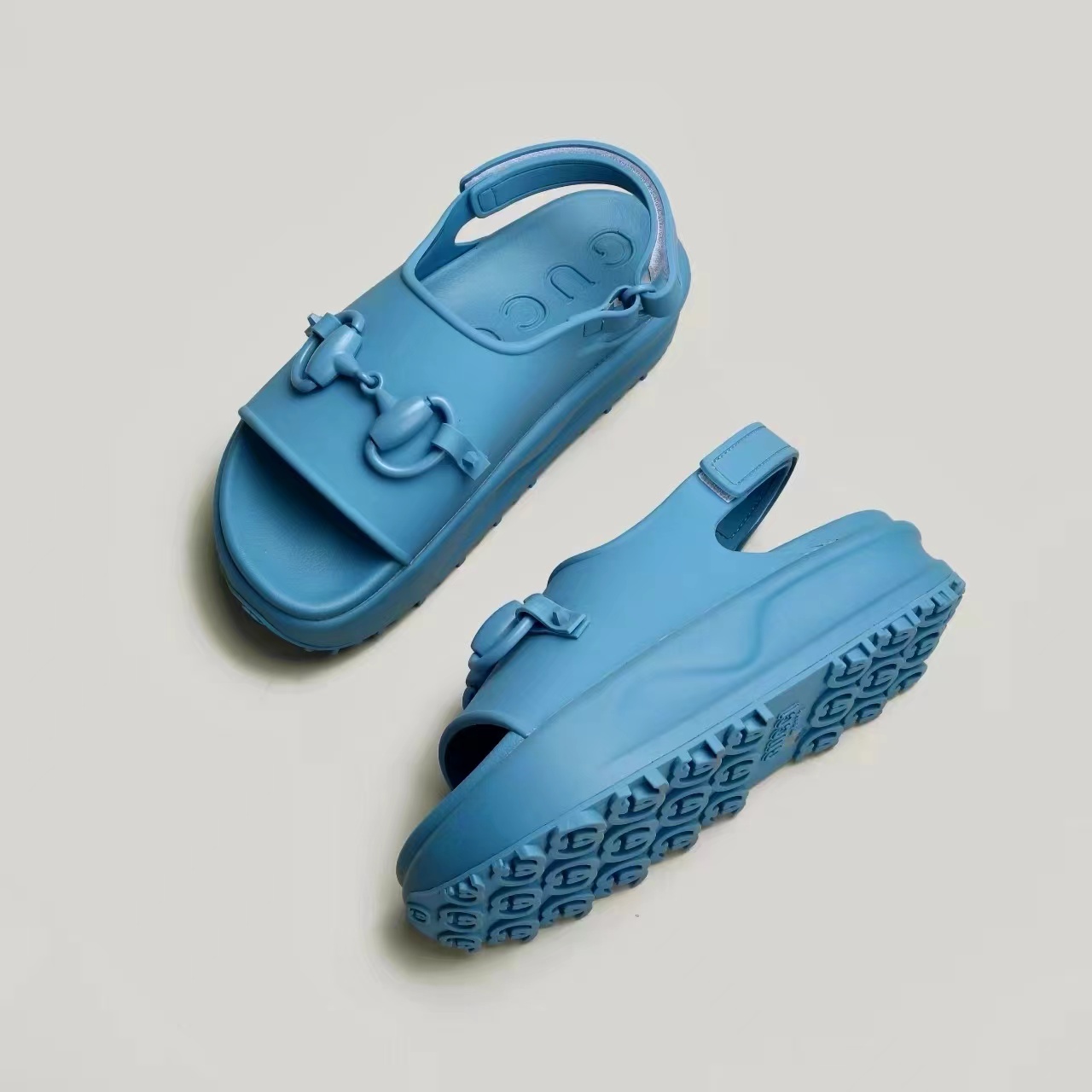 Gucci Shoes Rubber Thick-Soled Hook And Loop Fsteners Slide Sandal (Replica)