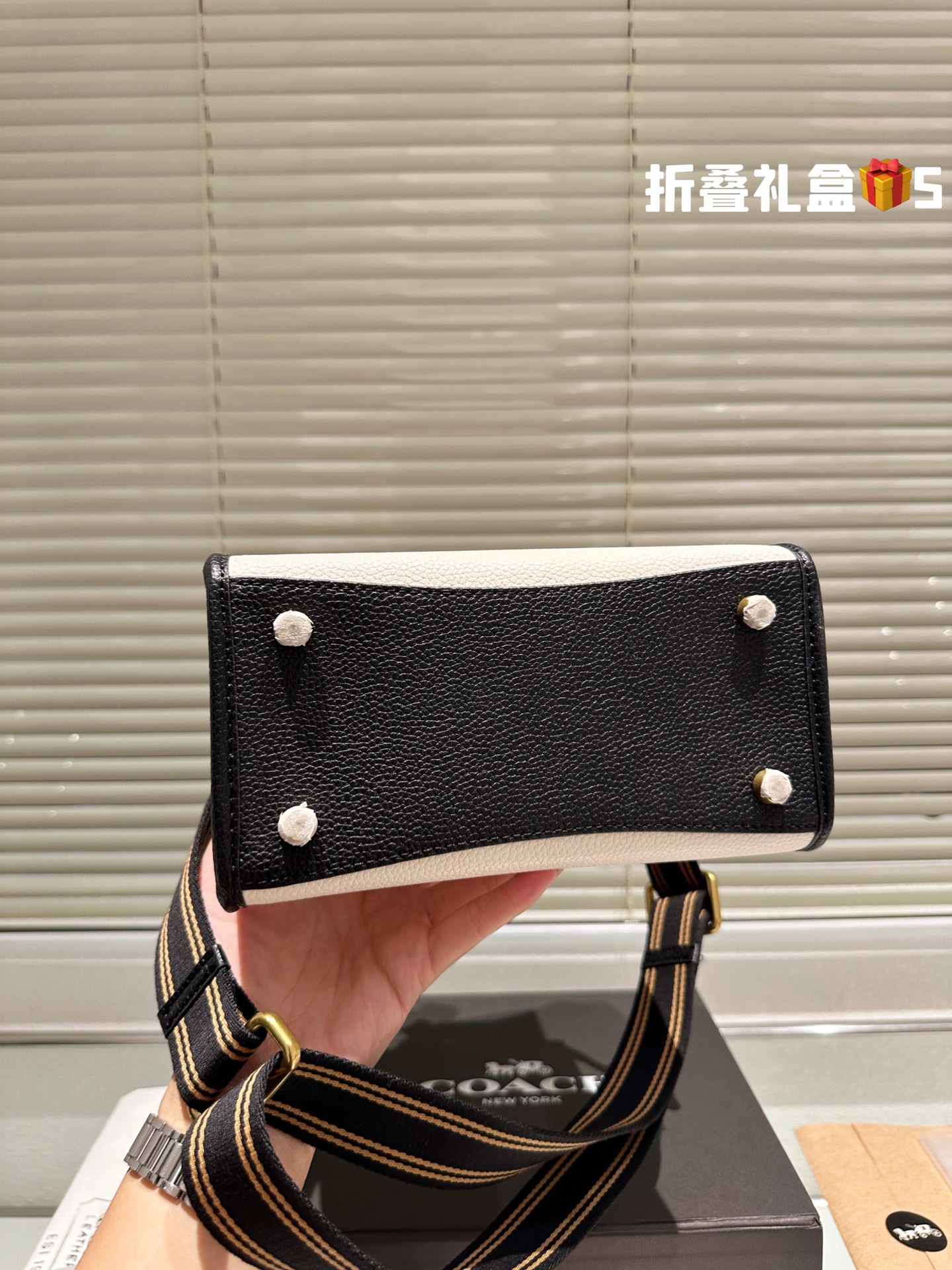 COACH FIELD Tote 010 LLS571 22cm