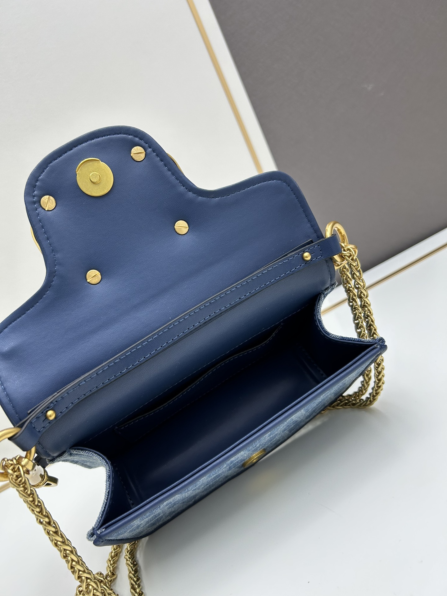 Valentino GARAVANI ALLTIME Crossbody bag 8117#