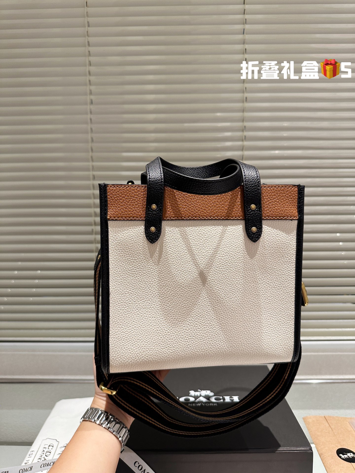 COACH FIELD Tote 010 LLS571 22cm