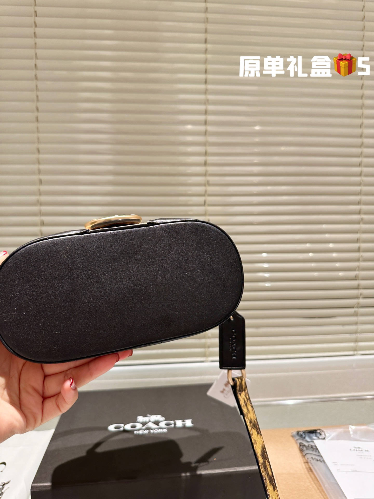 COACH GEORGIE Cosmetic Bag 026 LLS561 21cm