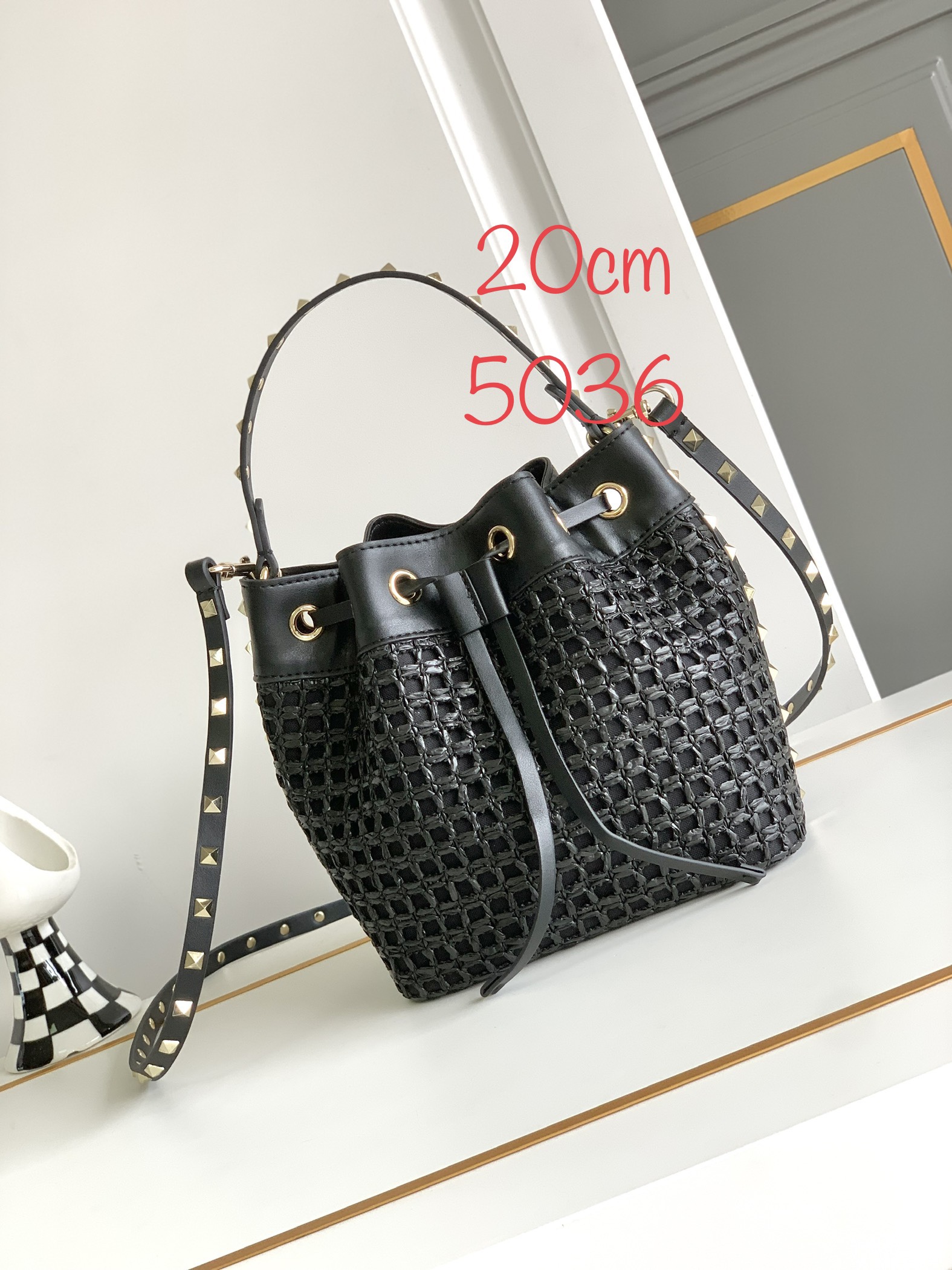 Valentino Rockstud Bucket Bag 5036 MTX071 20cm