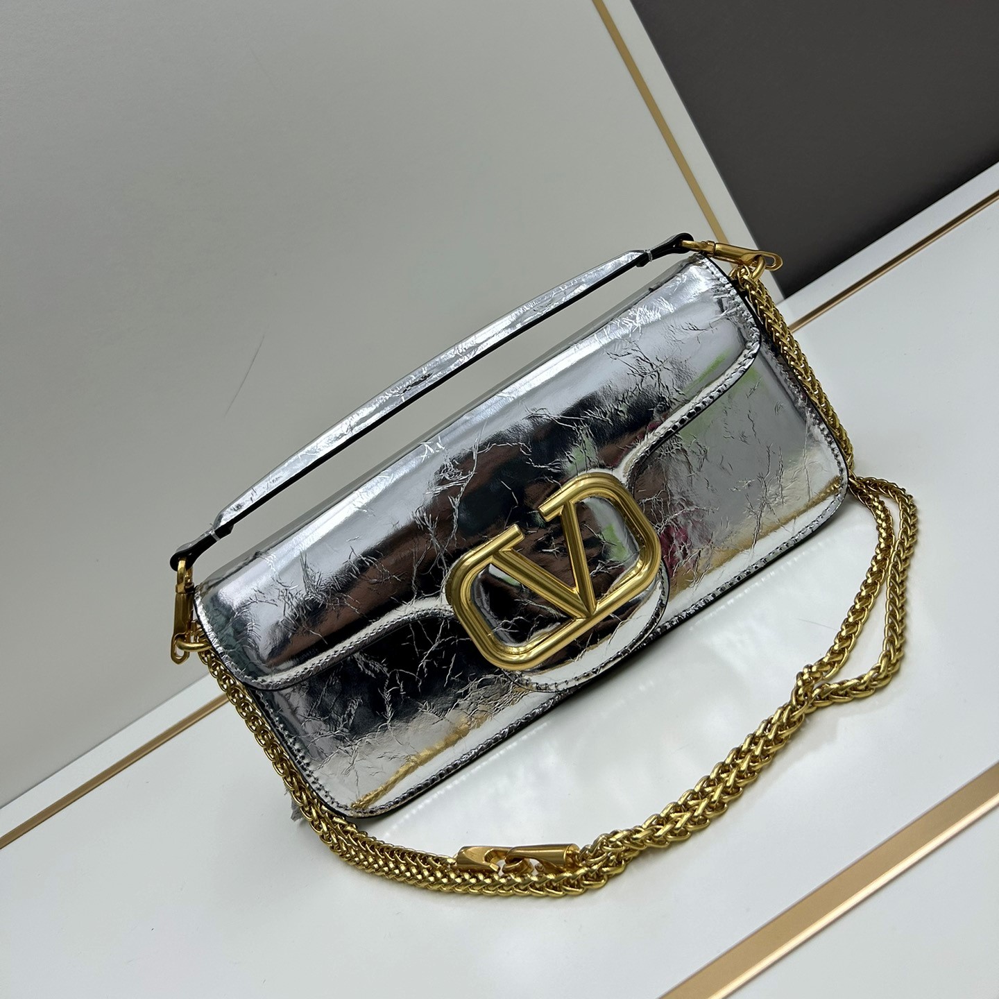 Valentino Garavani Stud Sign Shoulder Bag 20224#