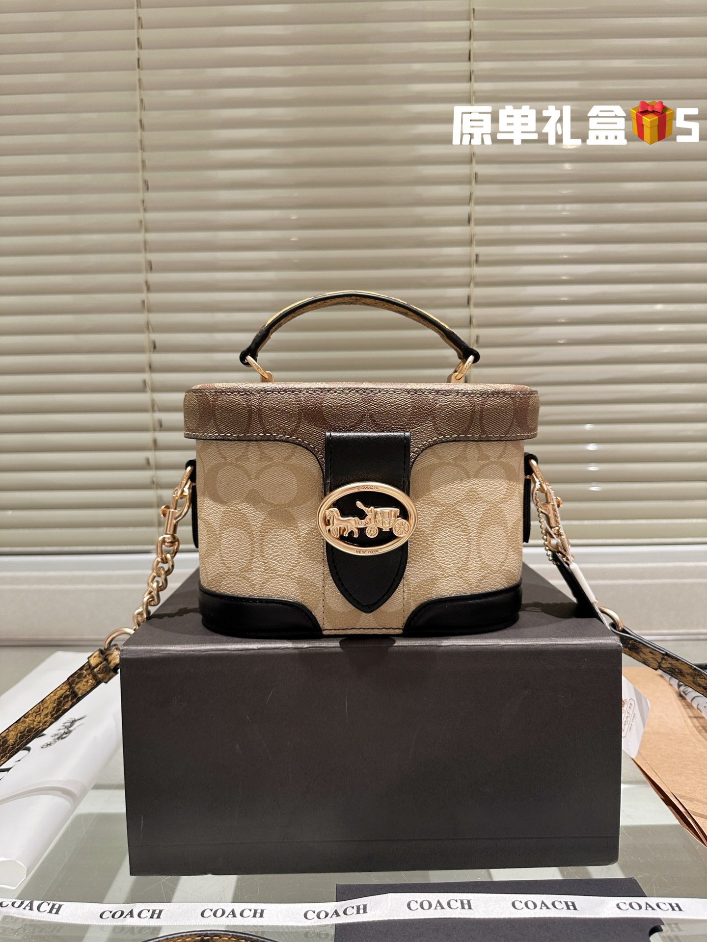 COACH GEORGIE Cosmetic Bag 026 LLS561 21cm