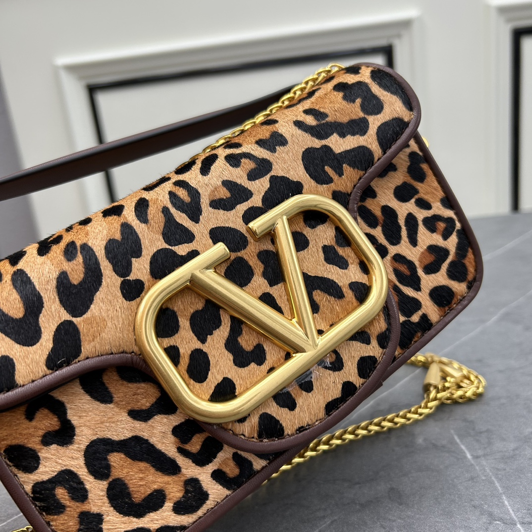 Valentino leopard print Locò calfskin Crossbody bag 5106#
