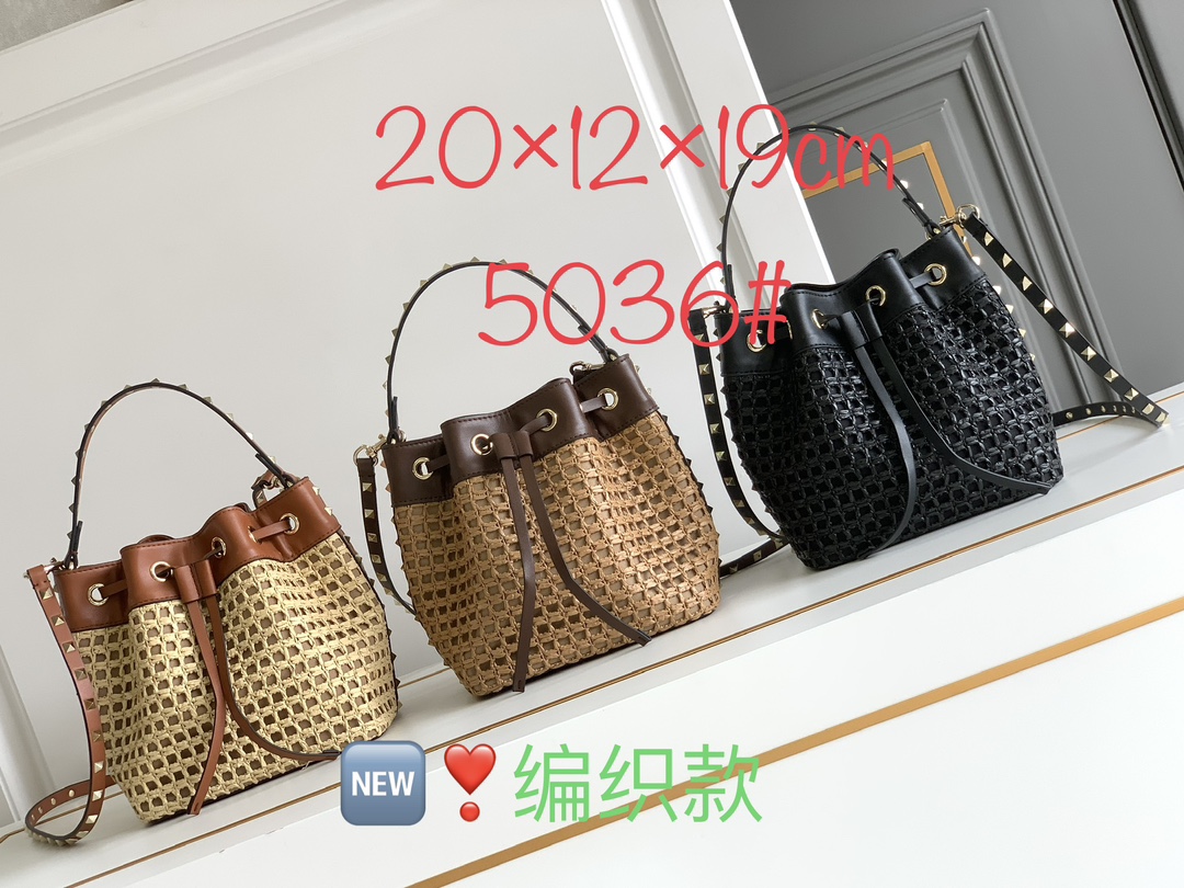 Valentino Rockstud Bucket Bag 5036 MTX071 20cm