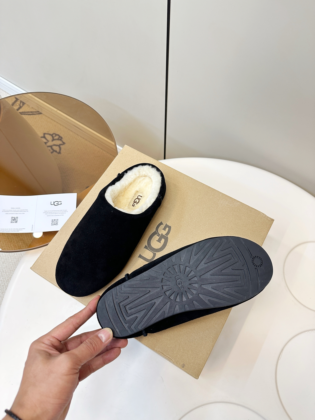 UGG New Autumn/Winter Slip-On Lazy Mule Slippers - High Quality Version(Replica)