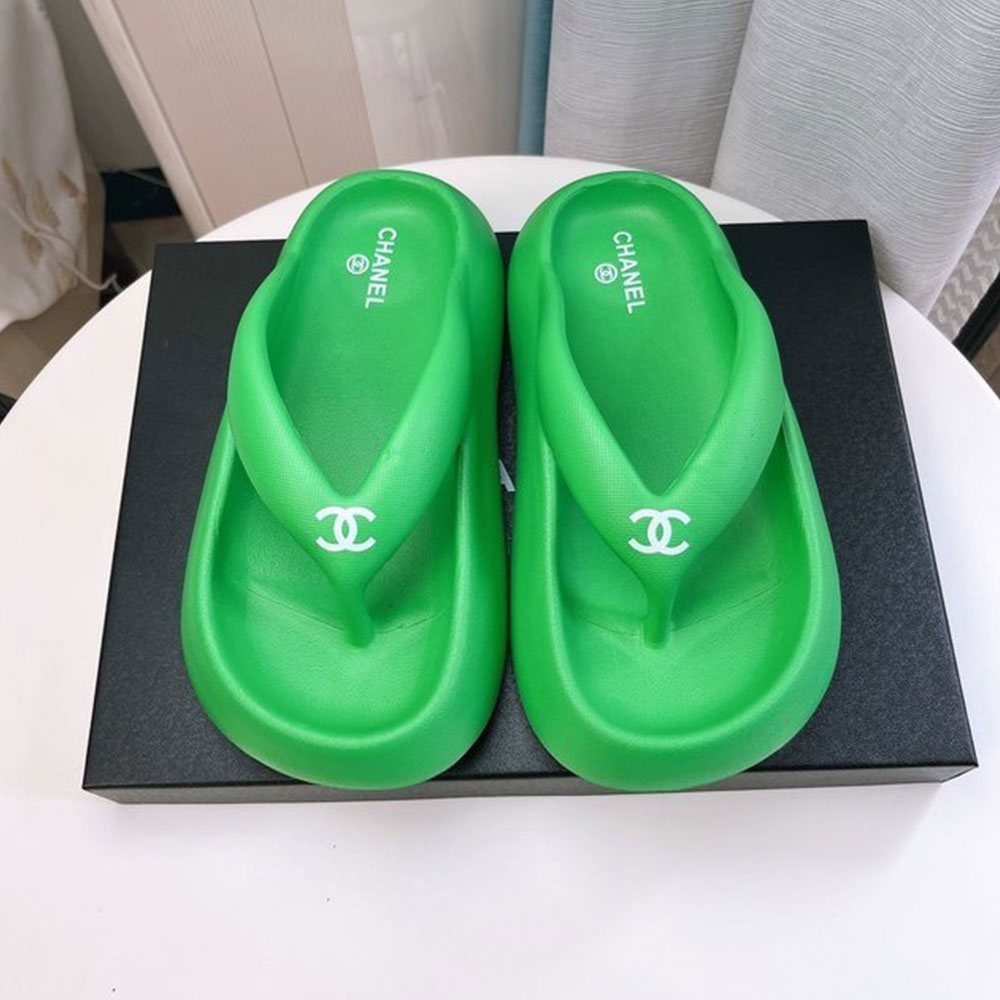 Chanel Thick-soled Beach Flip-flops Slide Sandal (Replica)