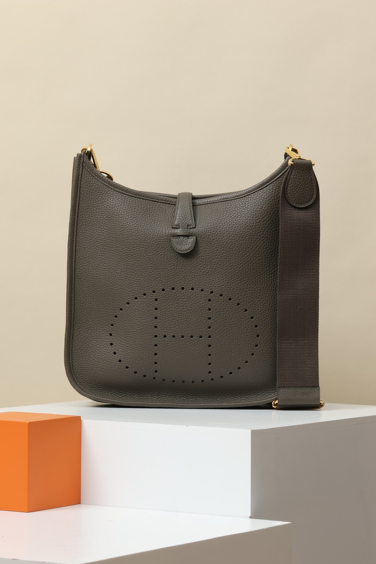 Hermes Yī fú lín Bags handbag Shoulder Bag 29cm （12AReplica）