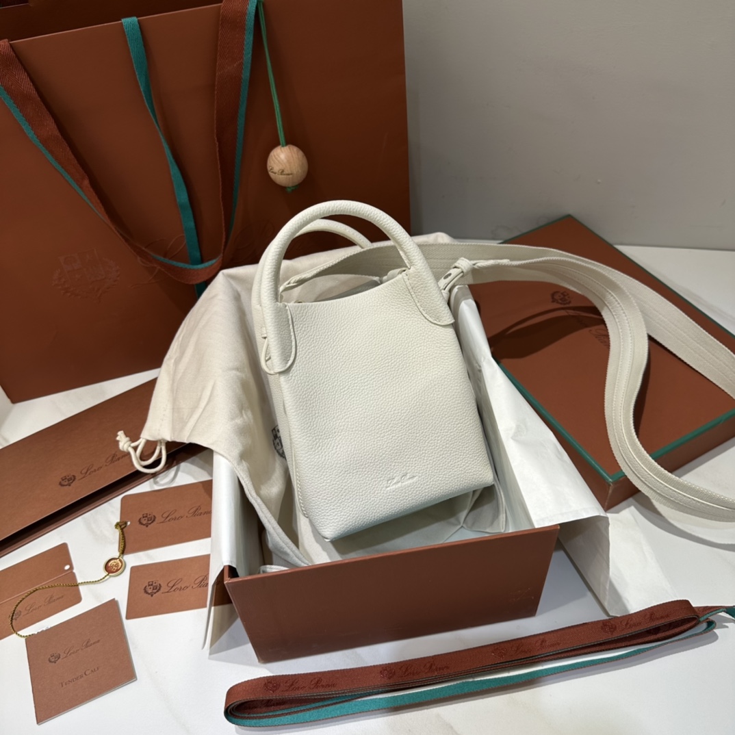 LoroPiana Bags  Bale New model  Bucket bag（12AReplica）