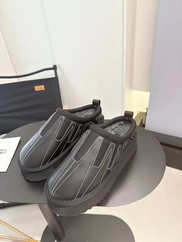 UGG New Autumn/Winter Slip-On Lazy Mule Slippers - High Quality Version(Replica)