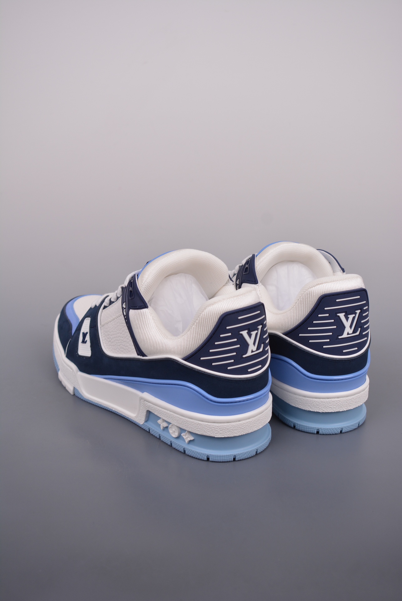 Louis Vuitton Trainer Sneakers(Replica)