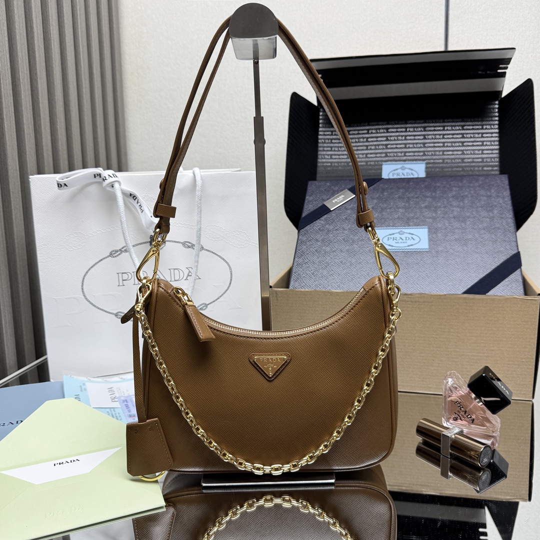 Prada  bags    Hobo 1BC204   Shoulder Bag  （10AReplica）