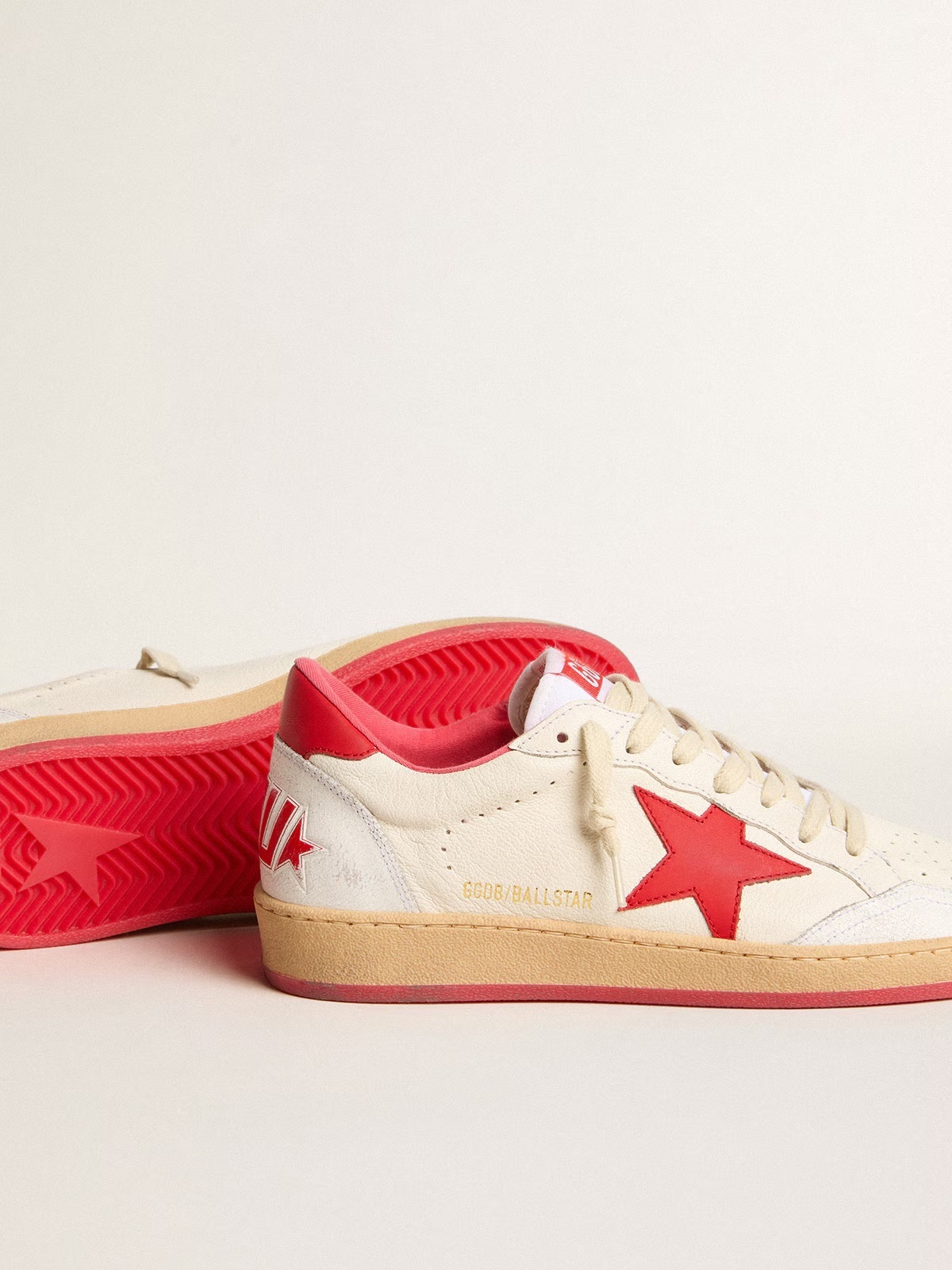 Golden Goose GGDB Men's Ball Star Wishes in white leather with a red star and heel tab