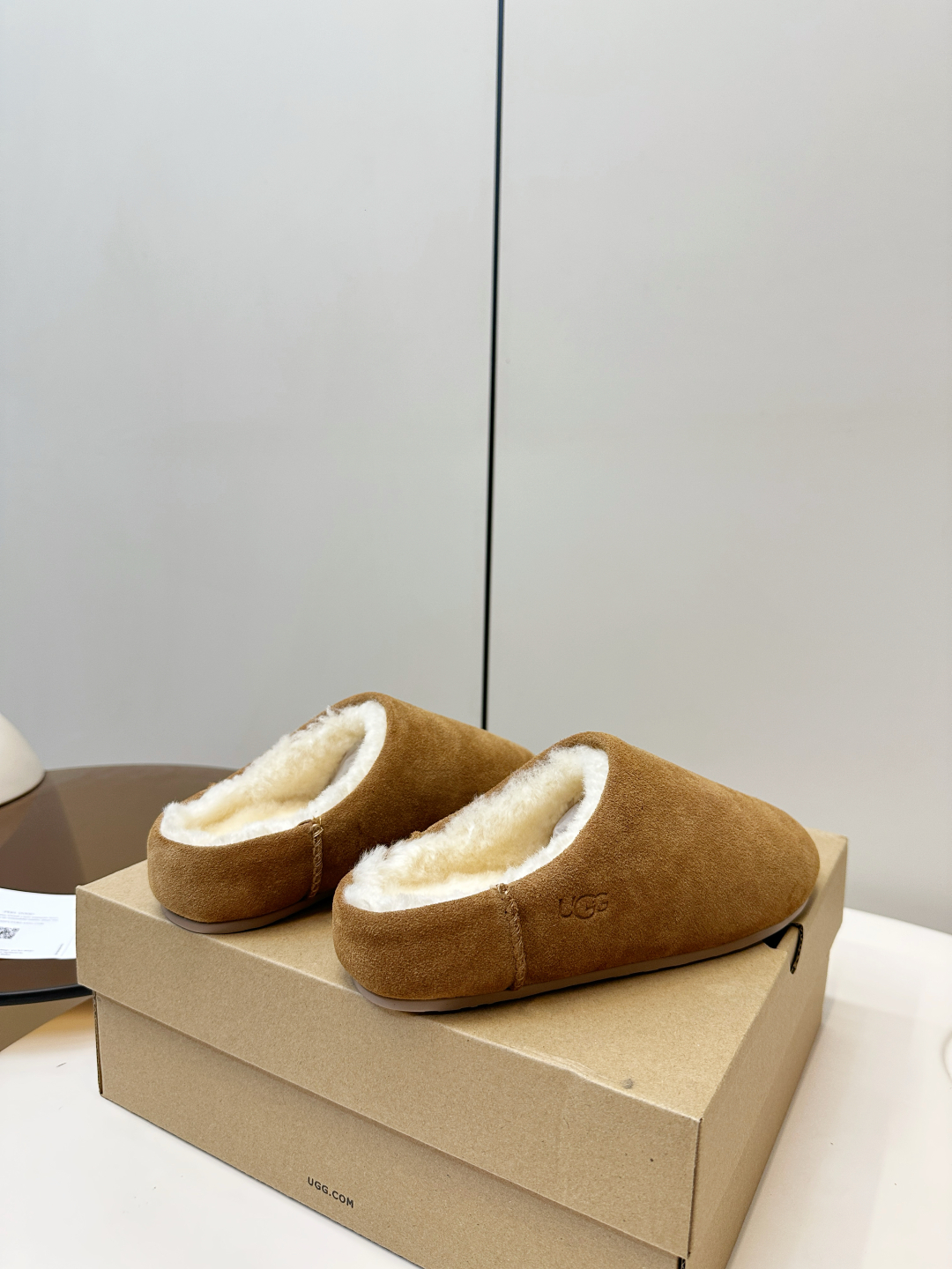 UGG New Autumn/Winter Slip-On Lazy Mule Slippers - High Quality Version(Replica)