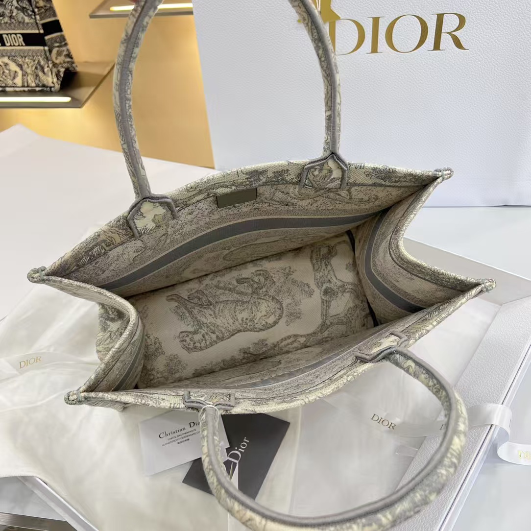 Dior Book Tote Small Medium Large Size Embroidery （10A）